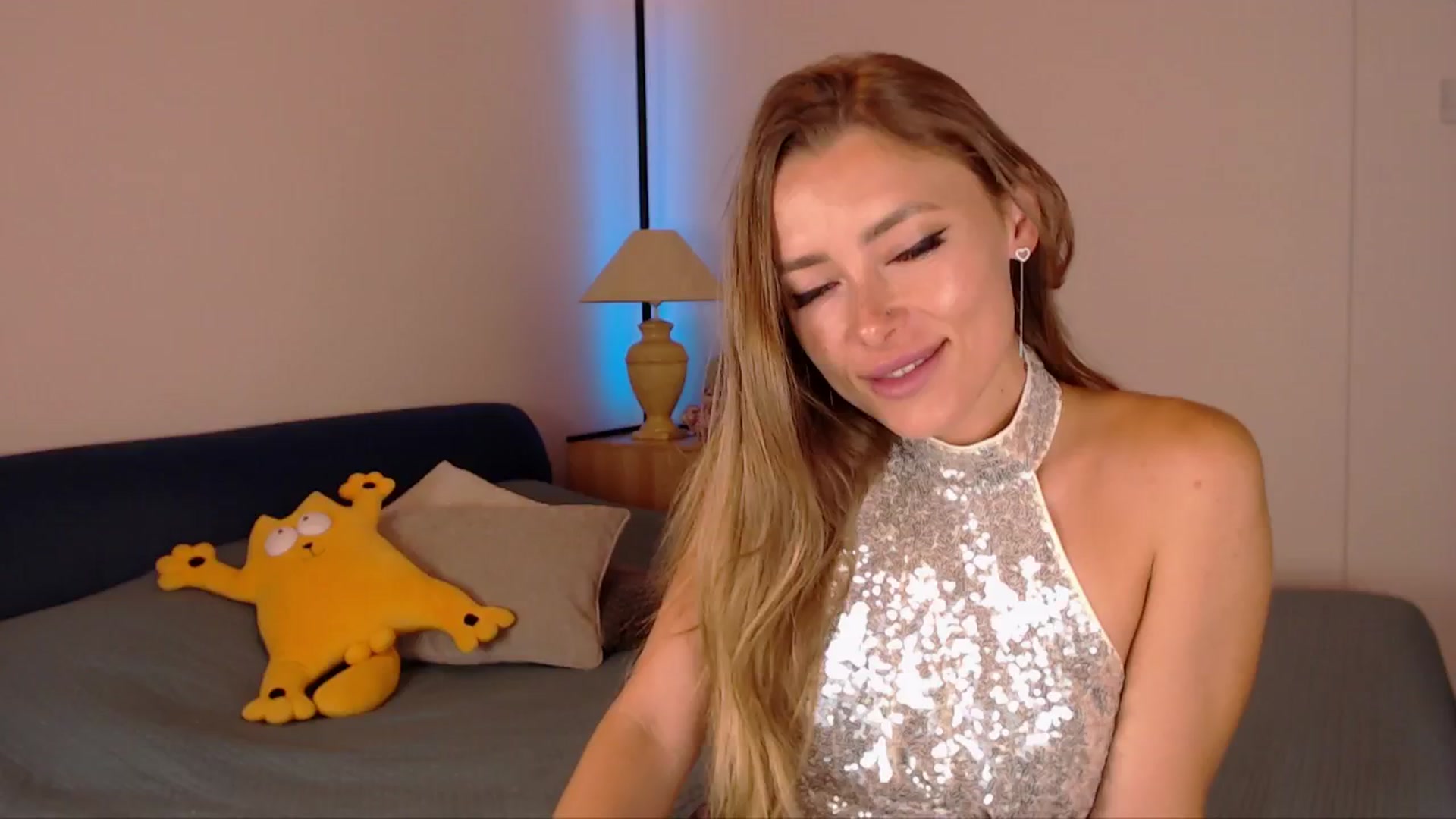 Gallery image thumbnail from SimonsWife's myfreecams stream on, 07/02/2025, 12:09 image 12 of 20
