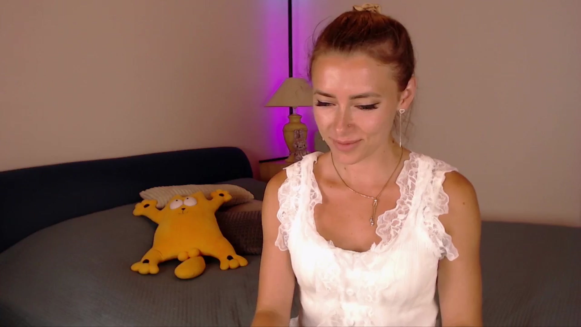 Gallery image thumbnail from SimonsWife's myfreecams stream on, 07/06/2025, 15:07 image 14 of 20