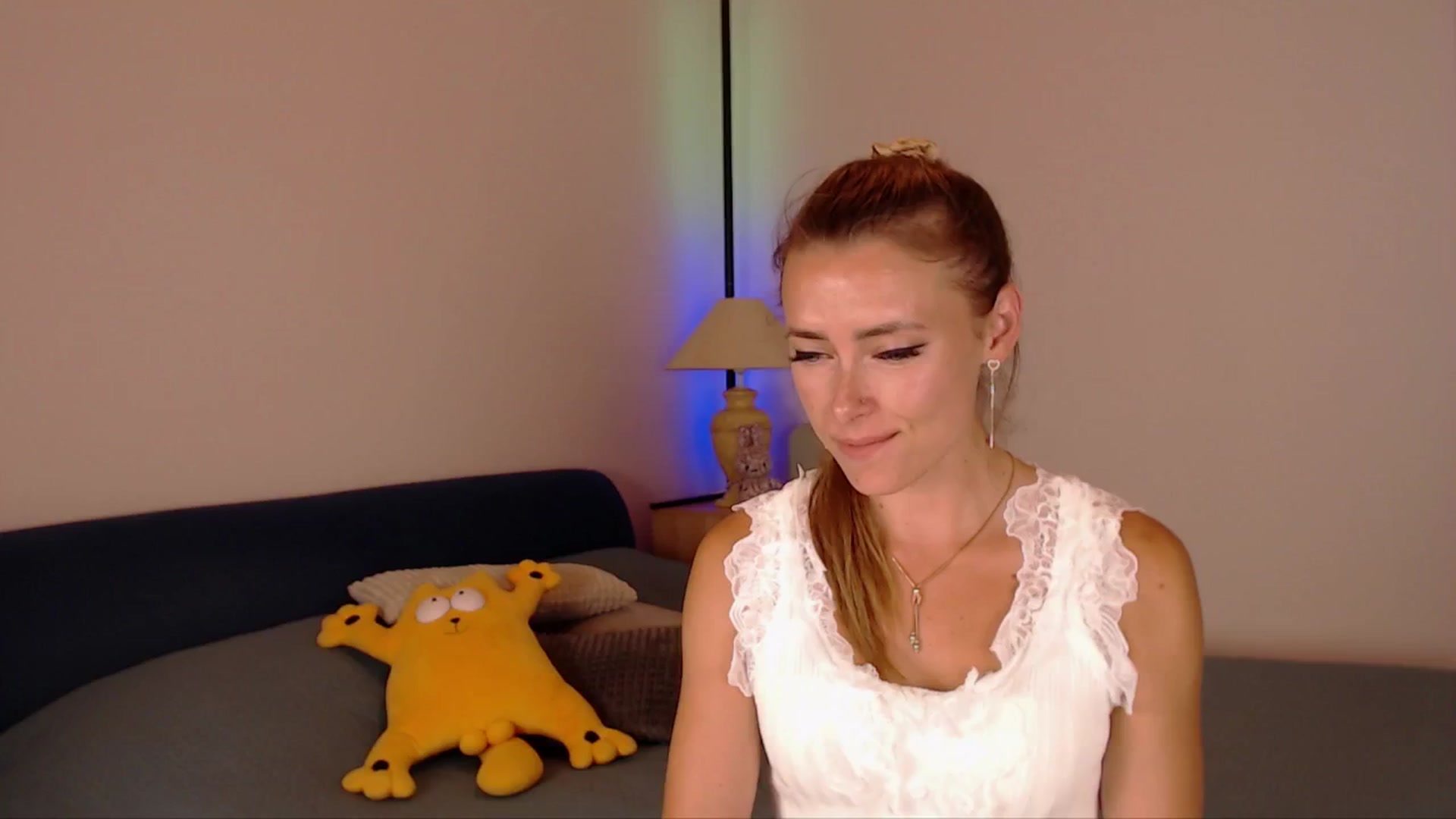 Gallery image thumbnail from SimonsWife's myfreecams stream on, 07/06/2025, 15:07 image 8 of 20