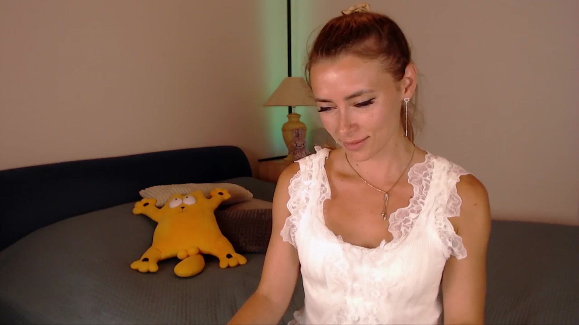 Gallery image thumbnail from SimonsWife's myfreecams stream on, 07/06/2025, 15:07 image 13 of 20