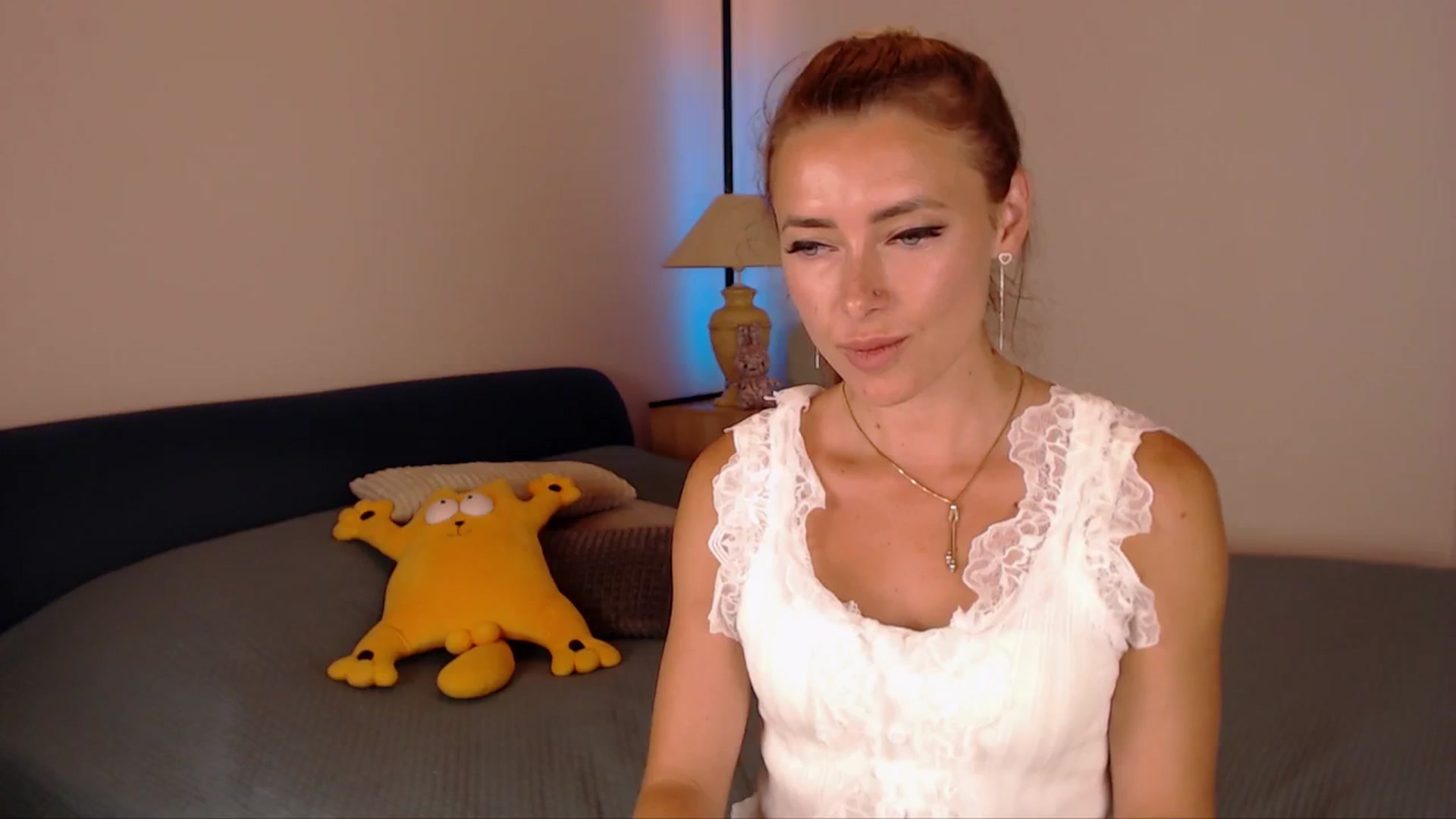 Gallery image thumbnail from SimonsWife's myfreecams stream on, 07/06/2025, 15:07 image 16 of 20