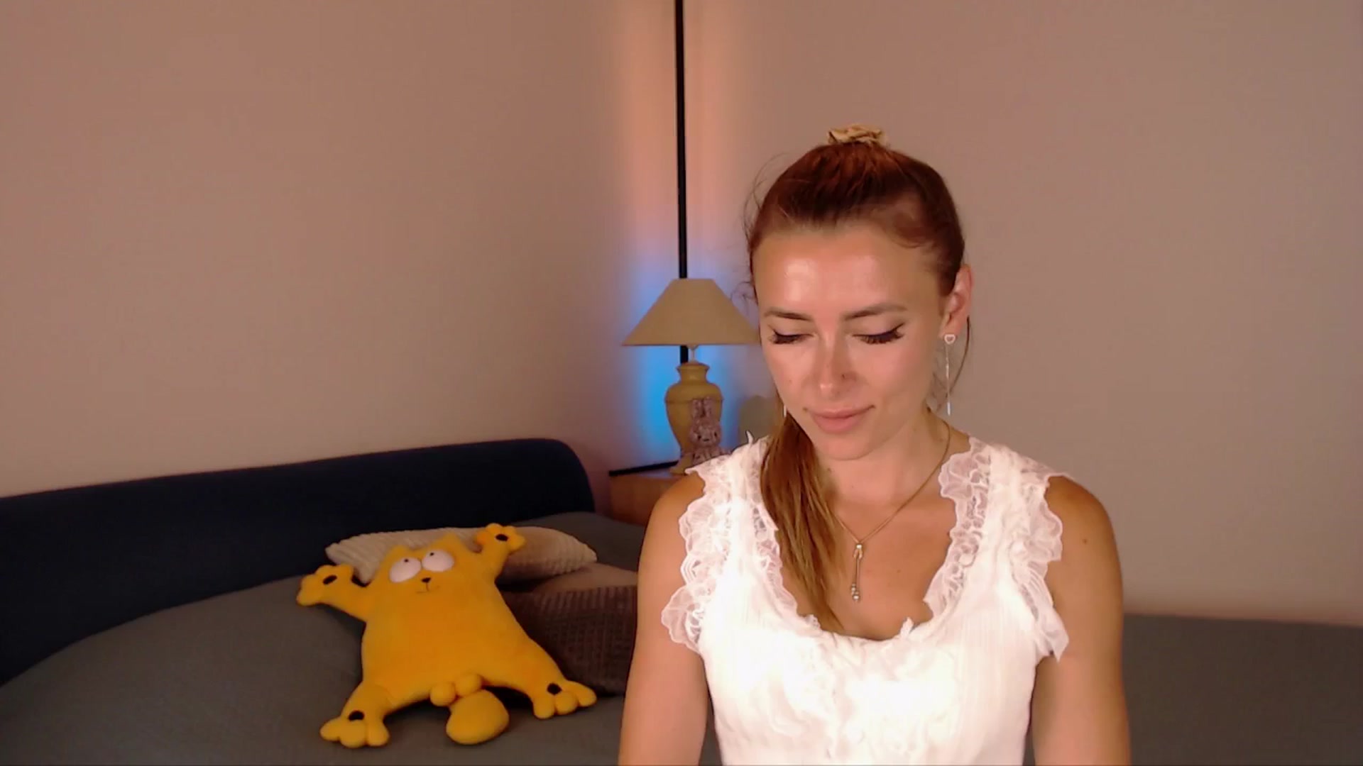 Gallery image thumbnail from SimonsWife's myfreecams stream on, 07/06/2025, 15:07 image 7 of 20