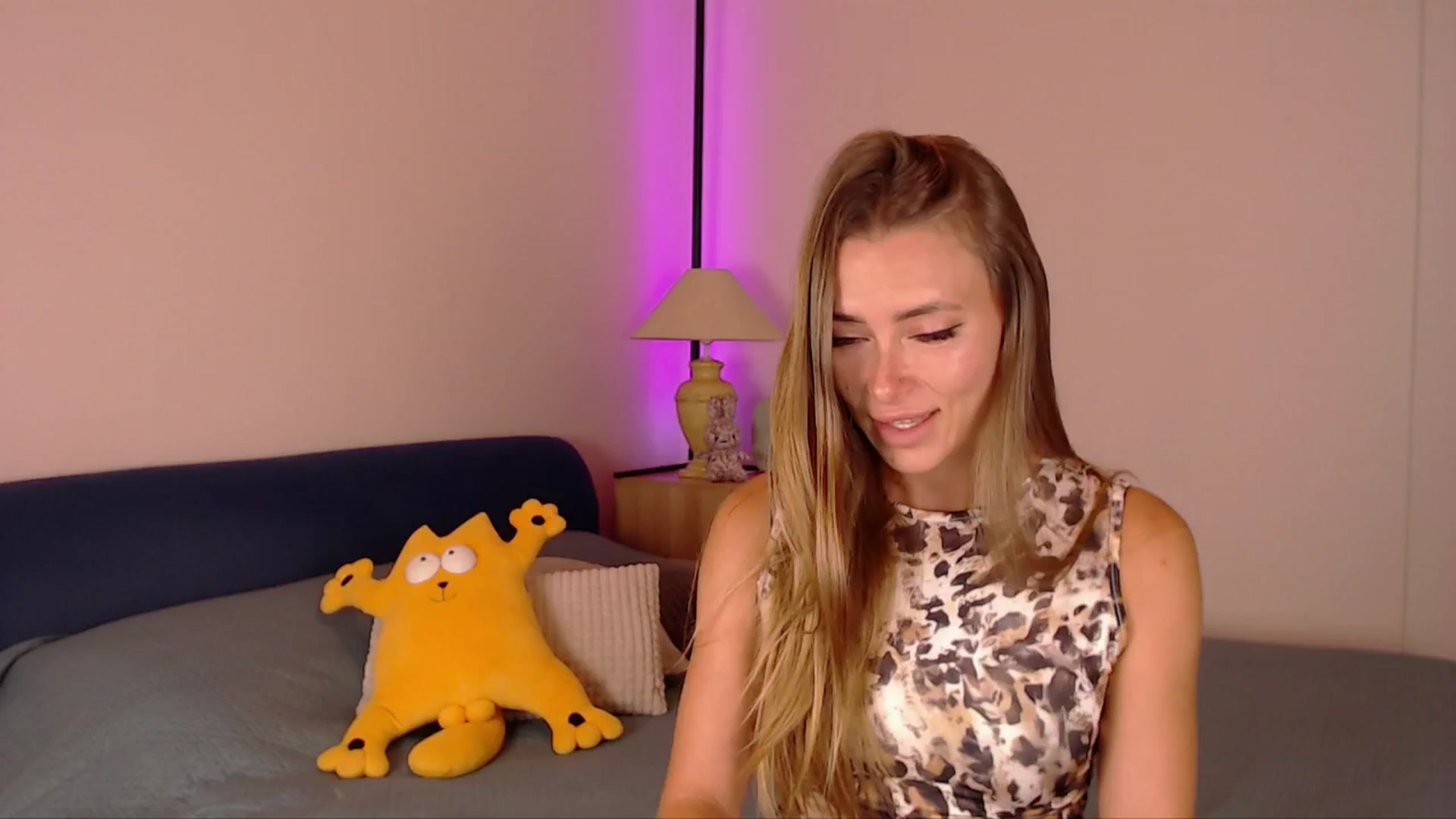 Gallery image thumbnail from SimonsWife's myfreecams stream on, 07/07/2025, 12:47 image 6 of 20