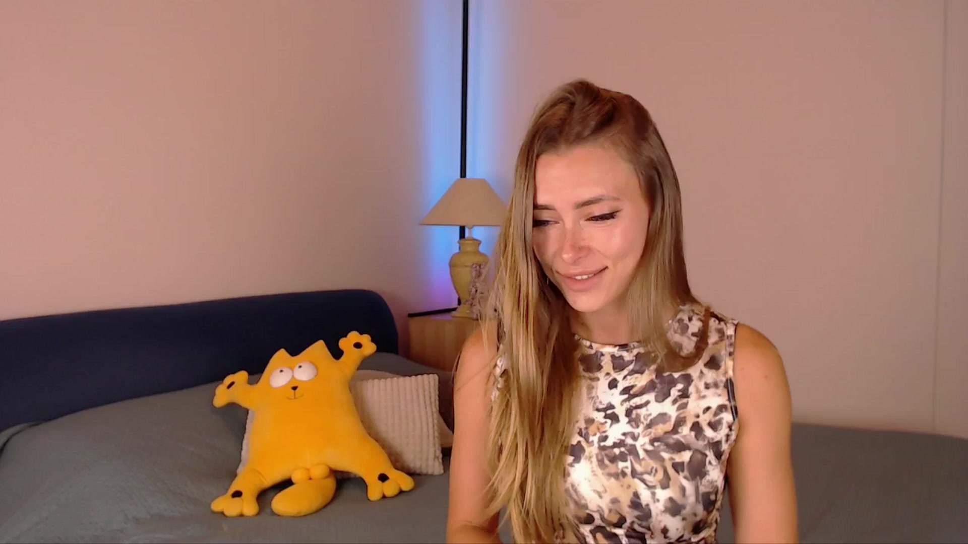 Gallery image thumbnail from SimonsWife's myfreecams stream on, 07/07/2025, 12:47 image 1 of 20