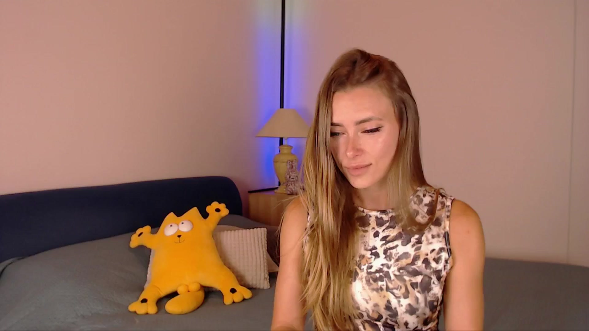 Gallery image thumbnail from SimonsWife's myfreecams stream on, 07/07/2025, 12:47 image 3 of 20