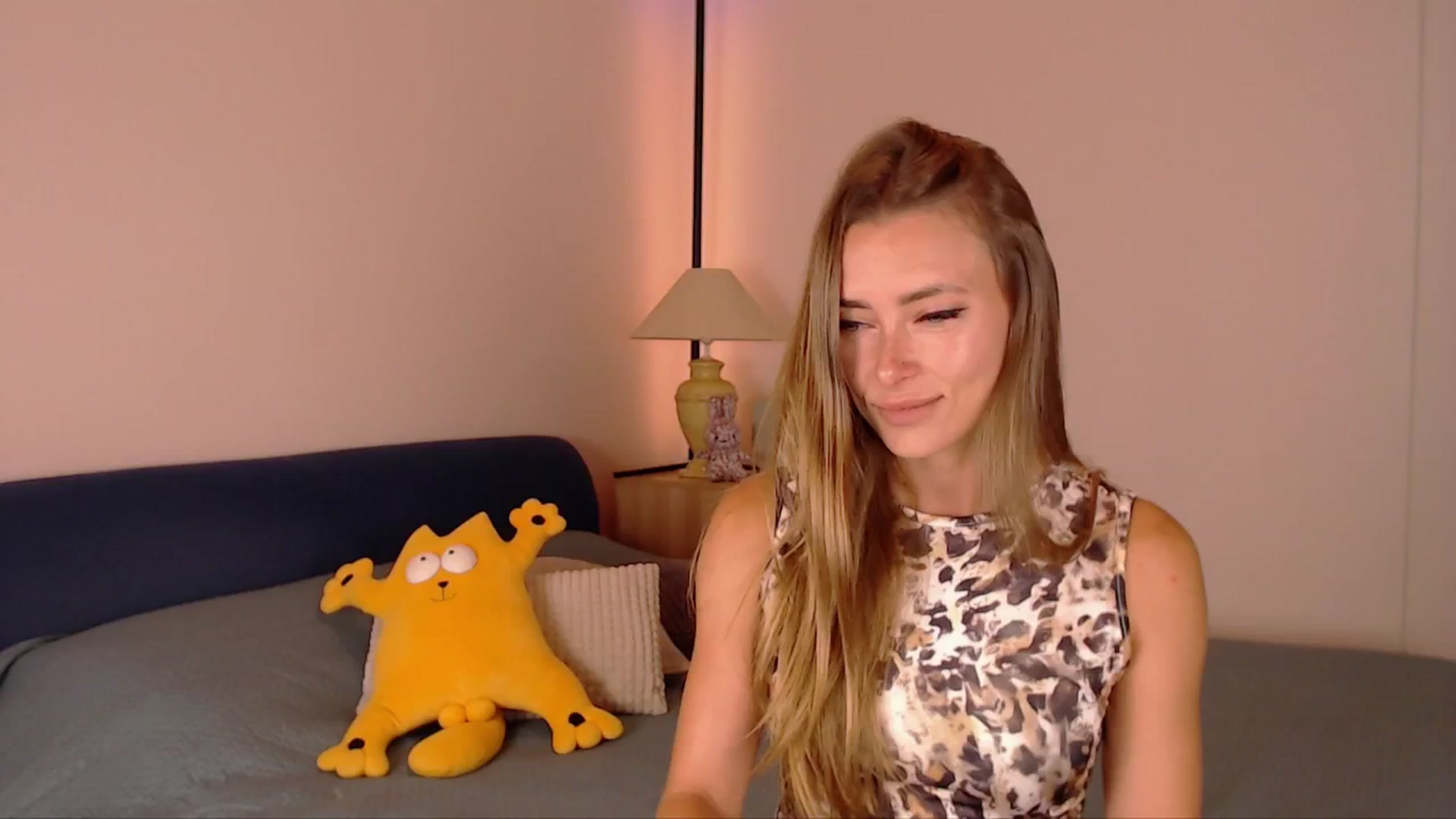 Gallery image thumbnail from SimonsWife's myfreecams stream on, 07/07/2025, 12:47 image 2 of 20