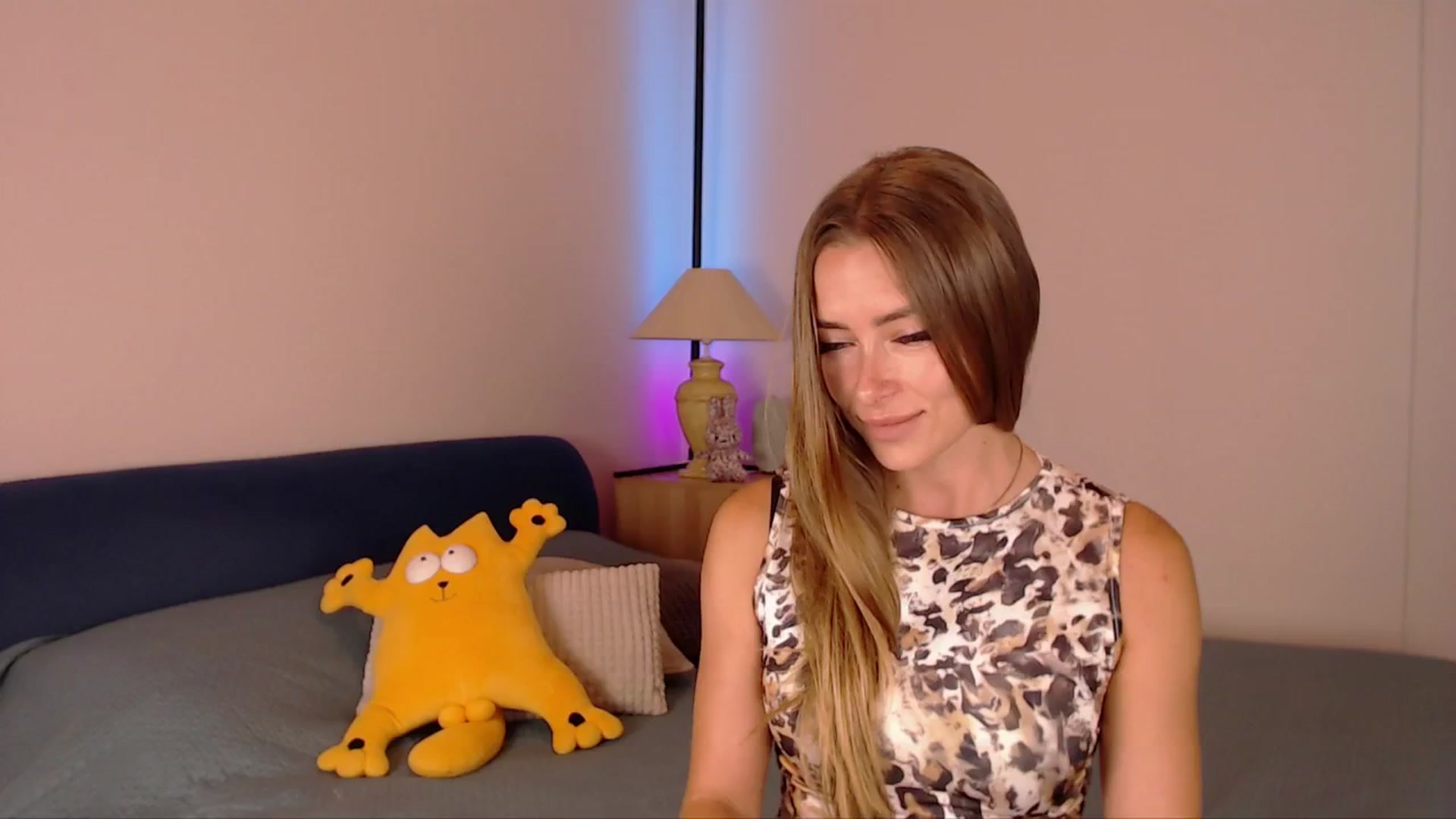 Gallery image thumbnail from SimonsWife's myfreecams stream on, 07/07/2025, 12:47 image 13 of 20