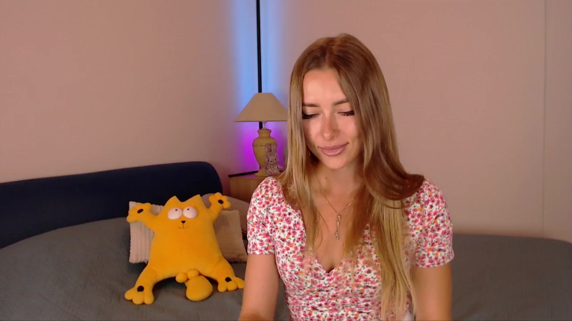 Gallery image thumbnail from SimonsWife's myfreecams stream on, 07/09/2025, 14:29 image 7 of 20