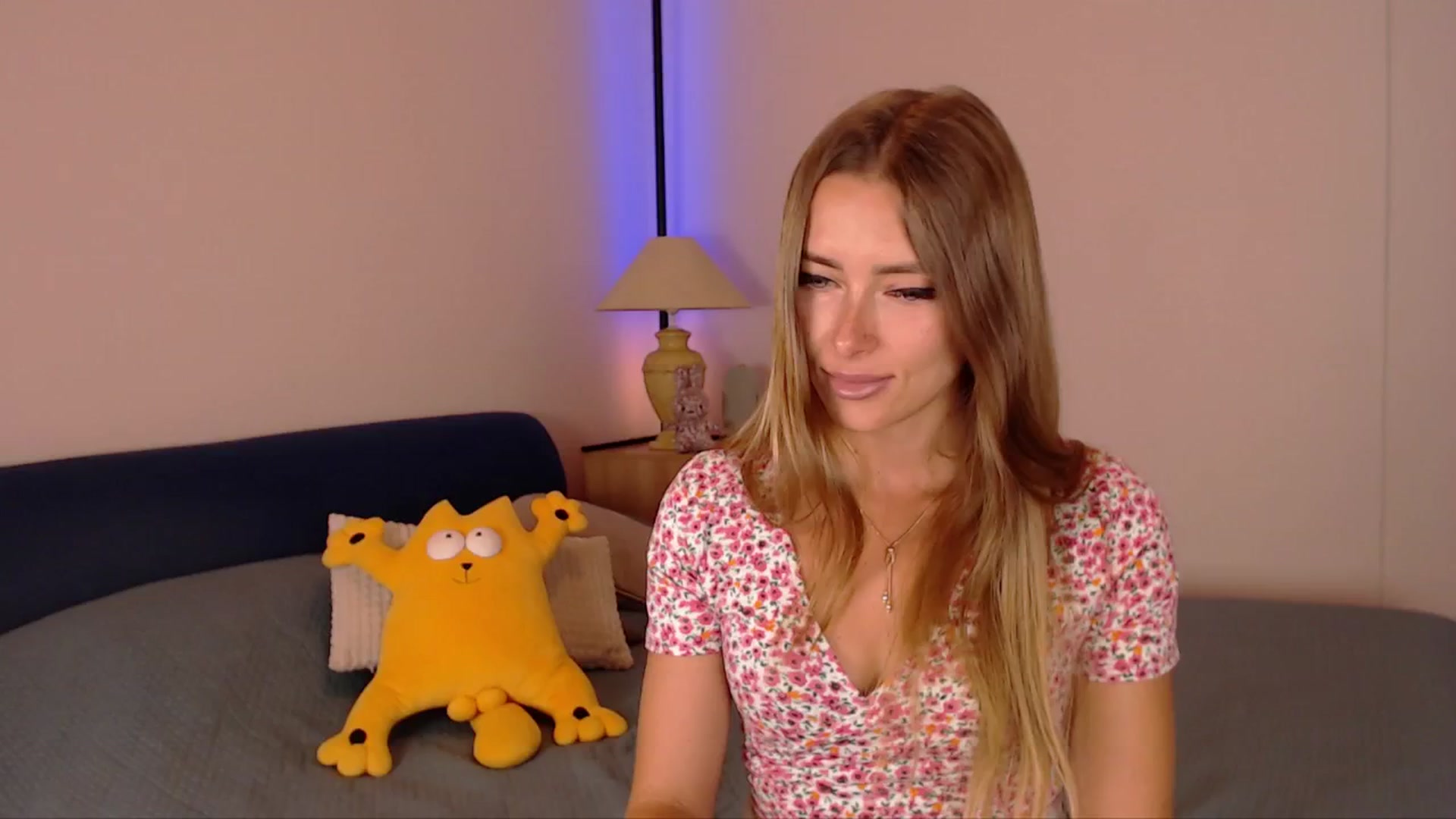 Gallery image thumbnail from SimonsWife's myfreecams stream on, 07/09/2025, 14:29 image 6 of 20
