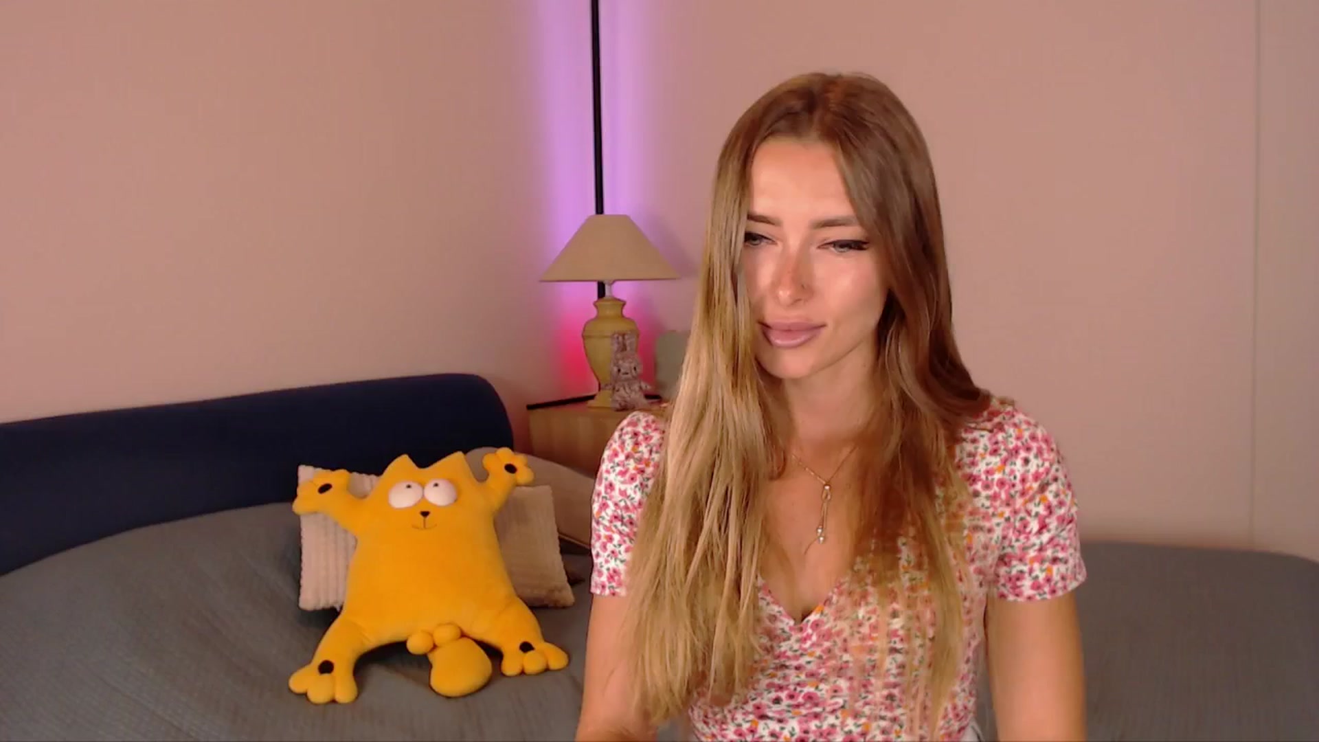 Gallery image thumbnail from SimonsWife's myfreecams stream on, 07/09/2025, 15:02 image 17 of 20