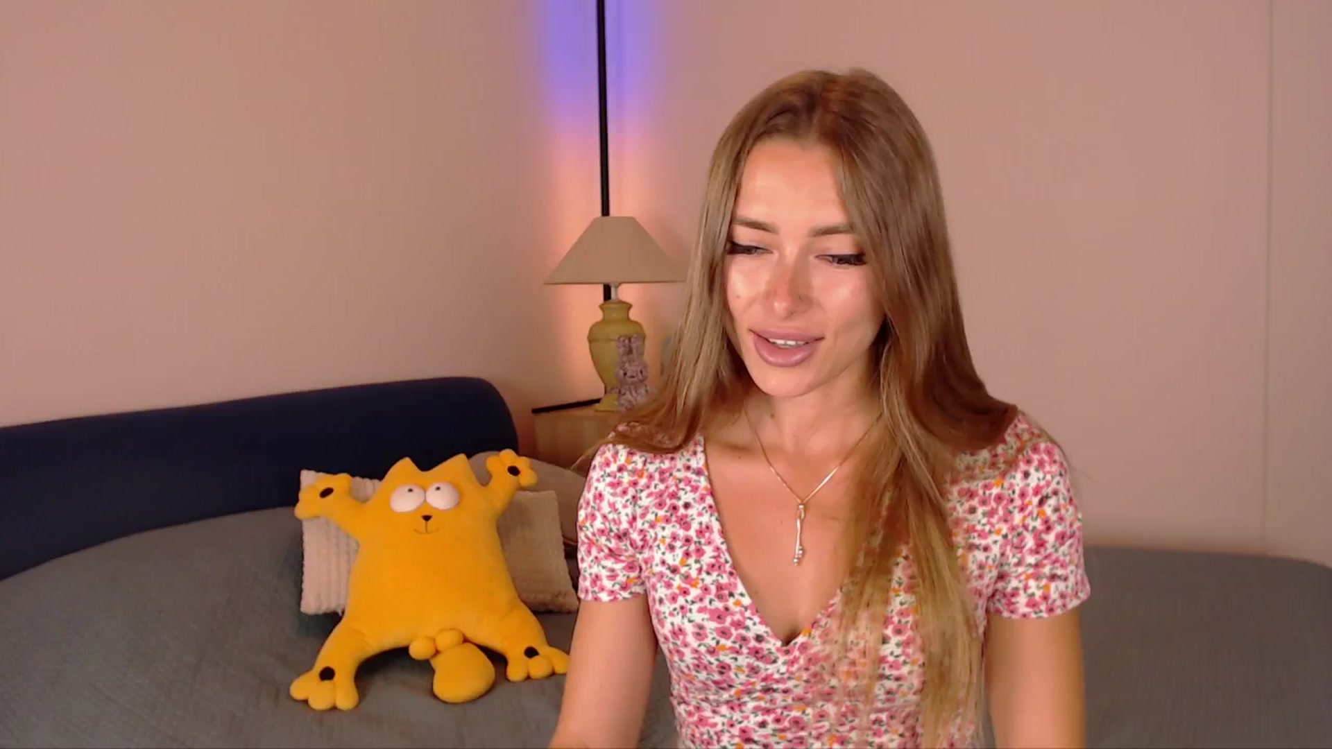 Gallery image thumbnail from SimonsWife's myfreecams stream on, 07/09/2025, 15:02 image 8 of 20