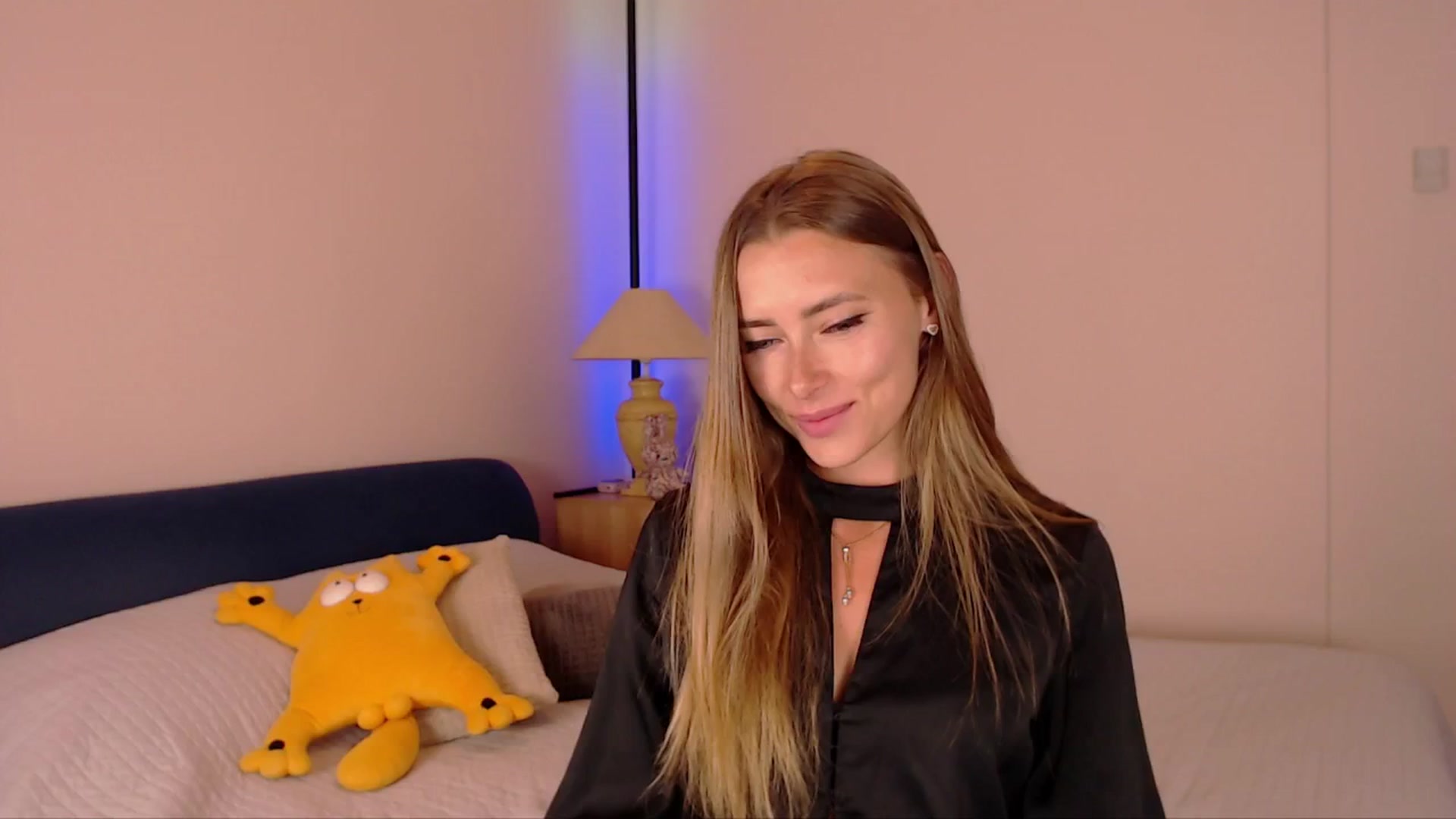 Gallery image thumbnail from SimonsWife's myfreecams stream on, 07/16/2025, 14:24 image 17 of 20