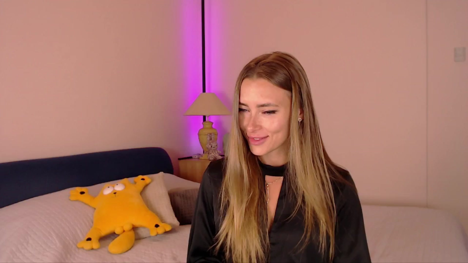 Gallery image thumbnail from SimonsWife's myfreecams stream on, 07/16/2025, 14:24 image 20 of 20