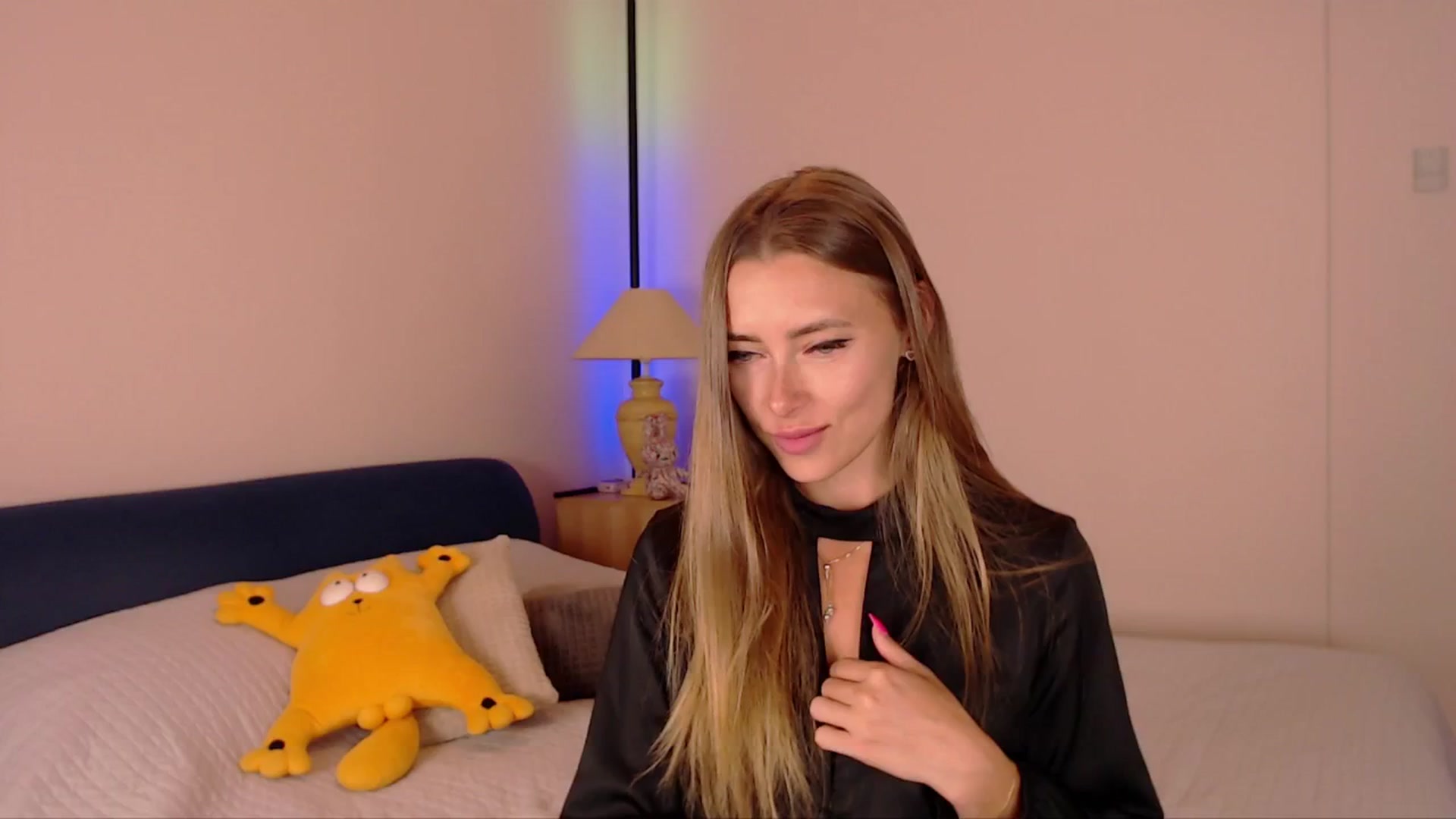 Gallery image thumbnail from SimonsWife's myfreecams stream on, 07/16/2025, 14:24 image 19 of 20