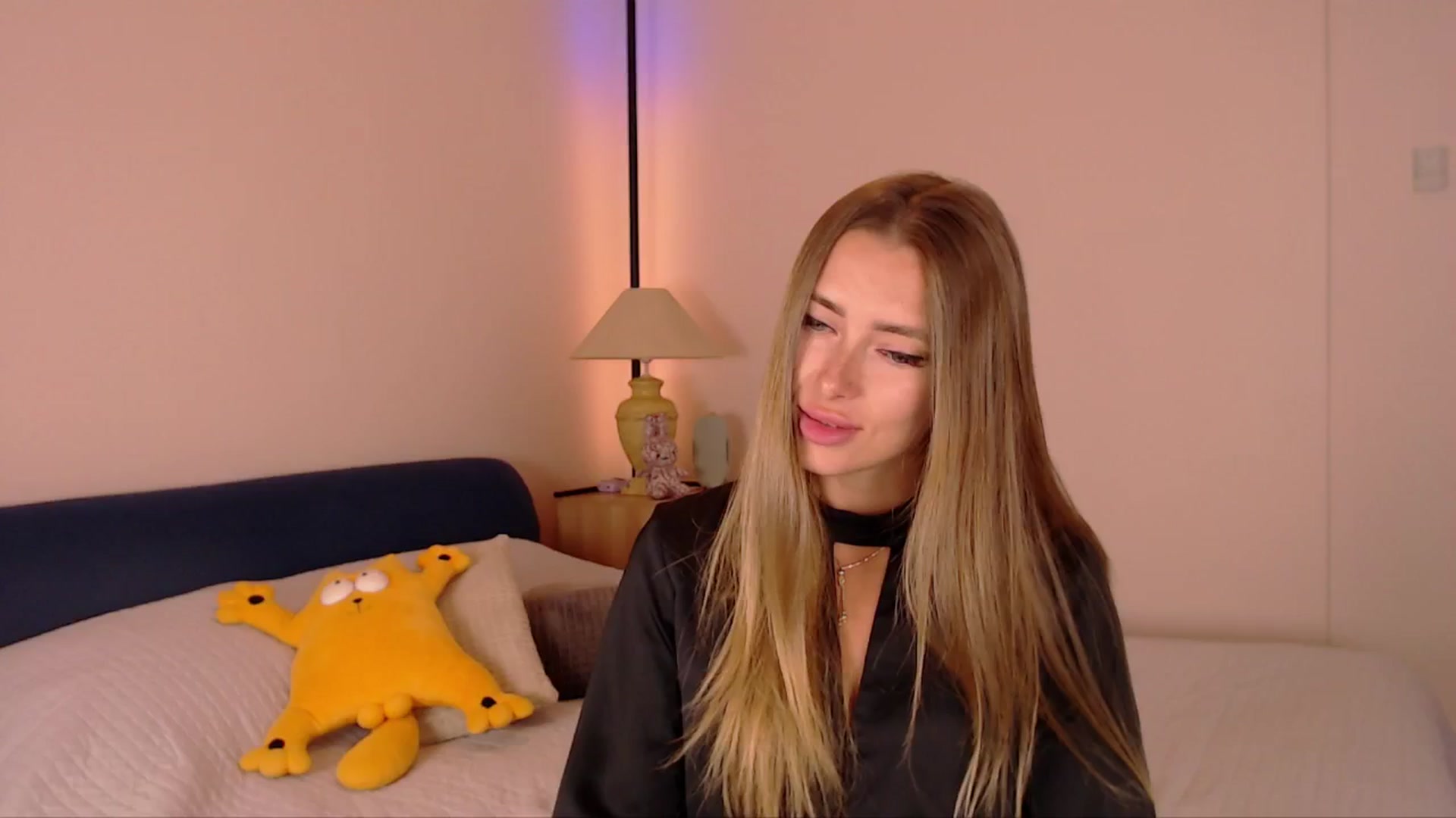 Gallery image thumbnail from SimonsWife's myfreecams stream on, 07/16/2025, 14:24 image 5 of 20