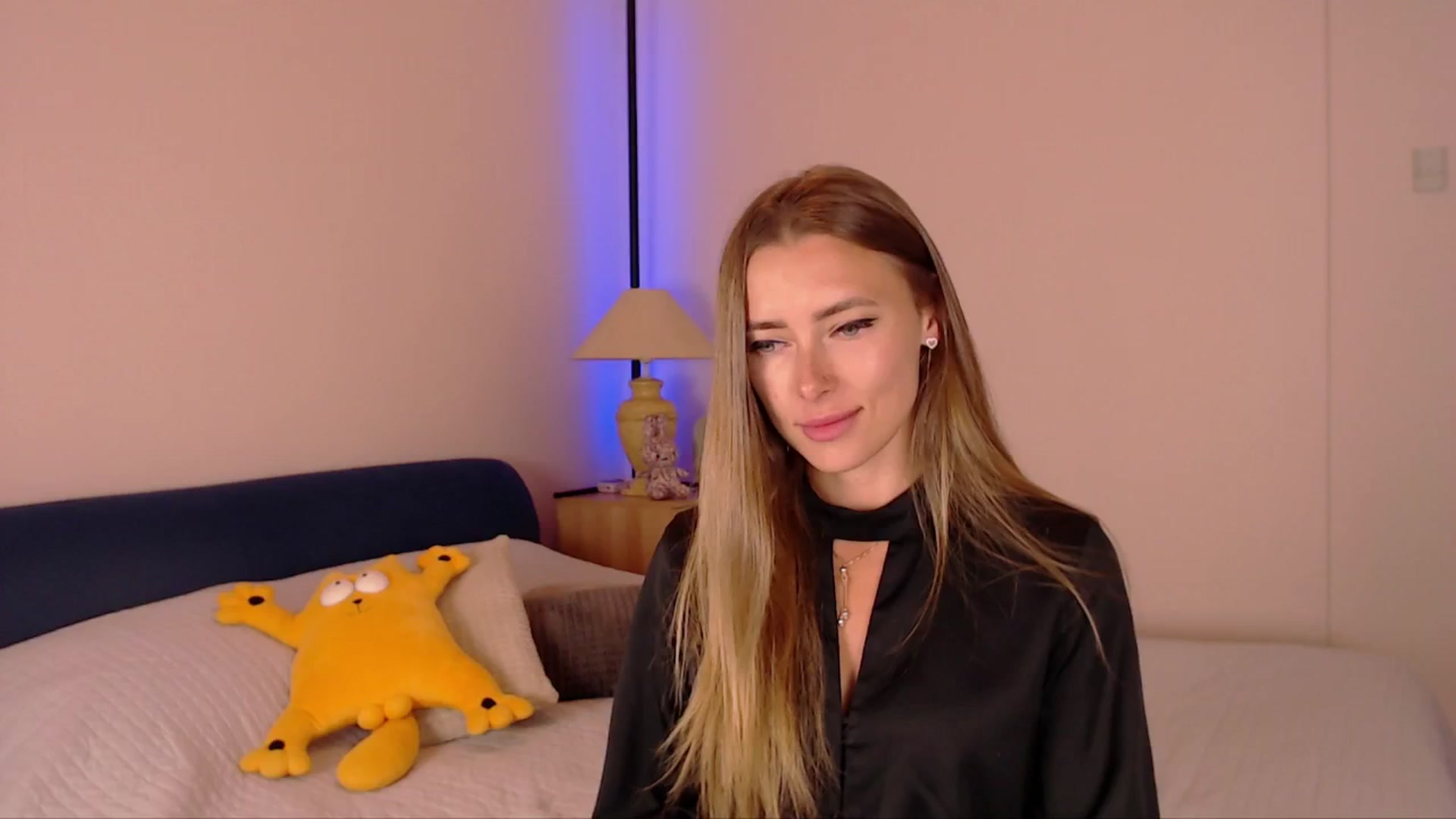 Gallery image thumbnail from SimonsWife's myfreecams stream on, 07/16/2025, 14:24 image 15 of 20