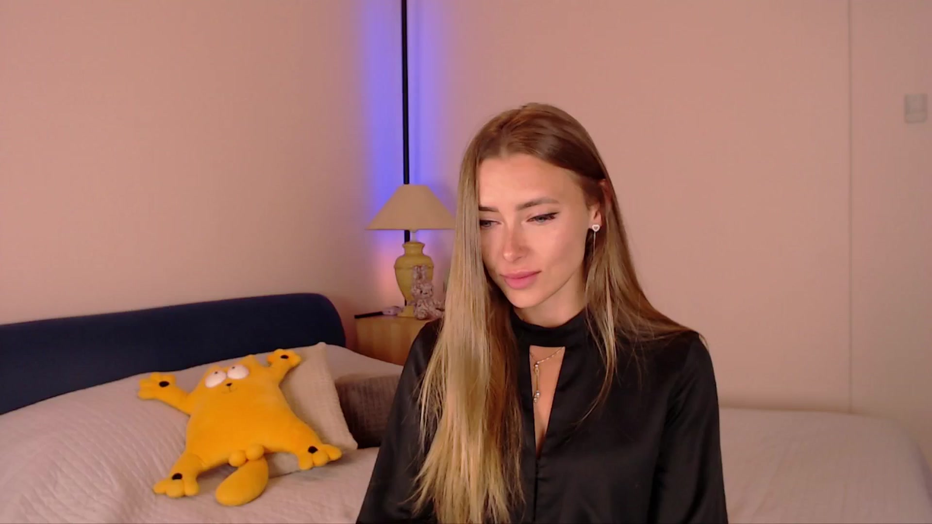 Gallery image thumbnail from SimonsWife's myfreecams stream on, 07/16/2025, 14:24 image 13 of 20