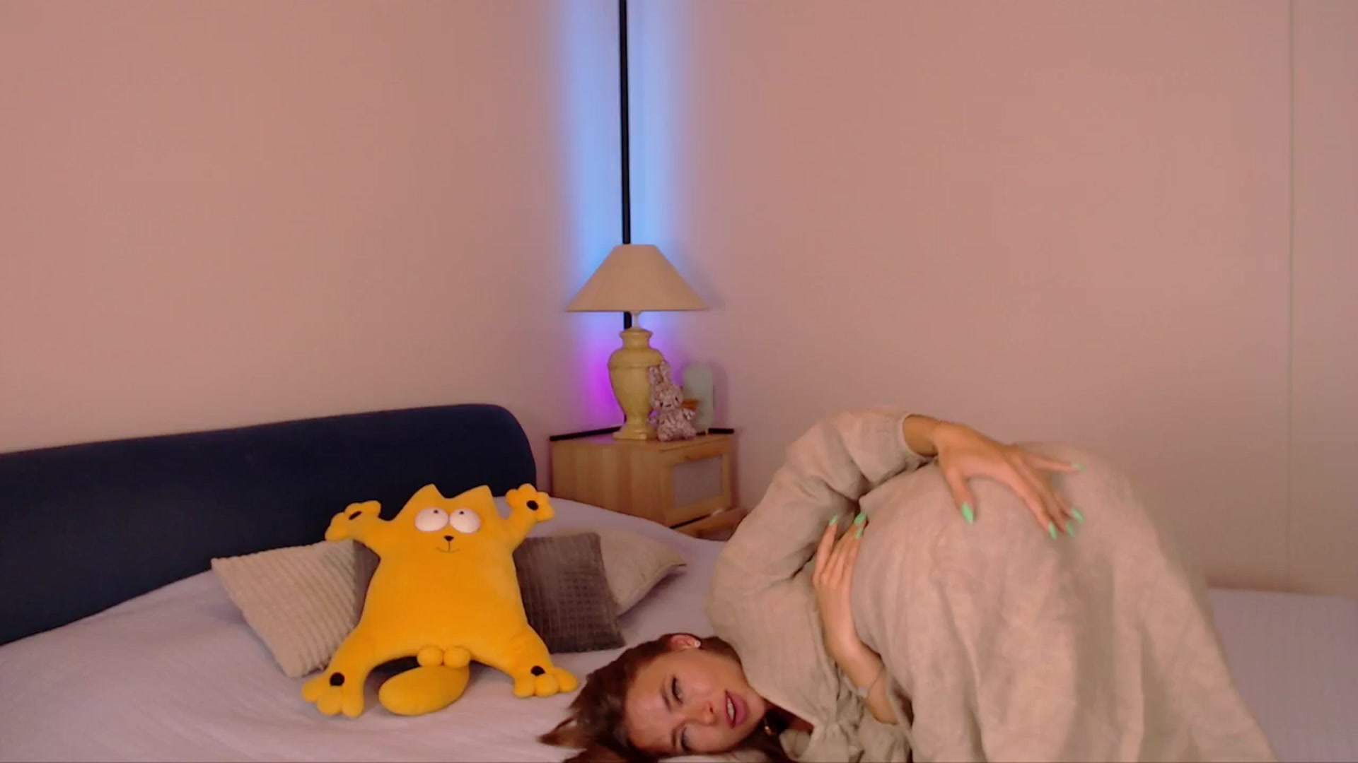 Gallery image thumbnail from SimonsWife's myfreecams stream on, 08/04/2025, 16:43 image 11 of 20