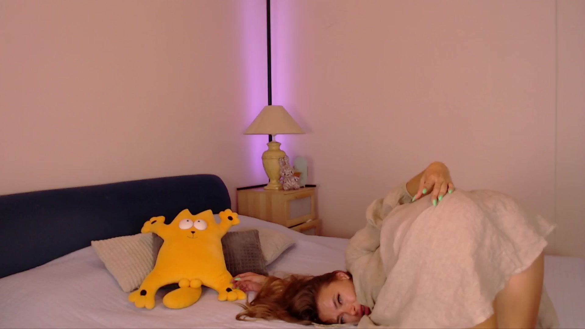 Gallery image thumbnail from SimonsWife's myfreecams stream on, 08/04/2025, 16:43 image 19 of 20