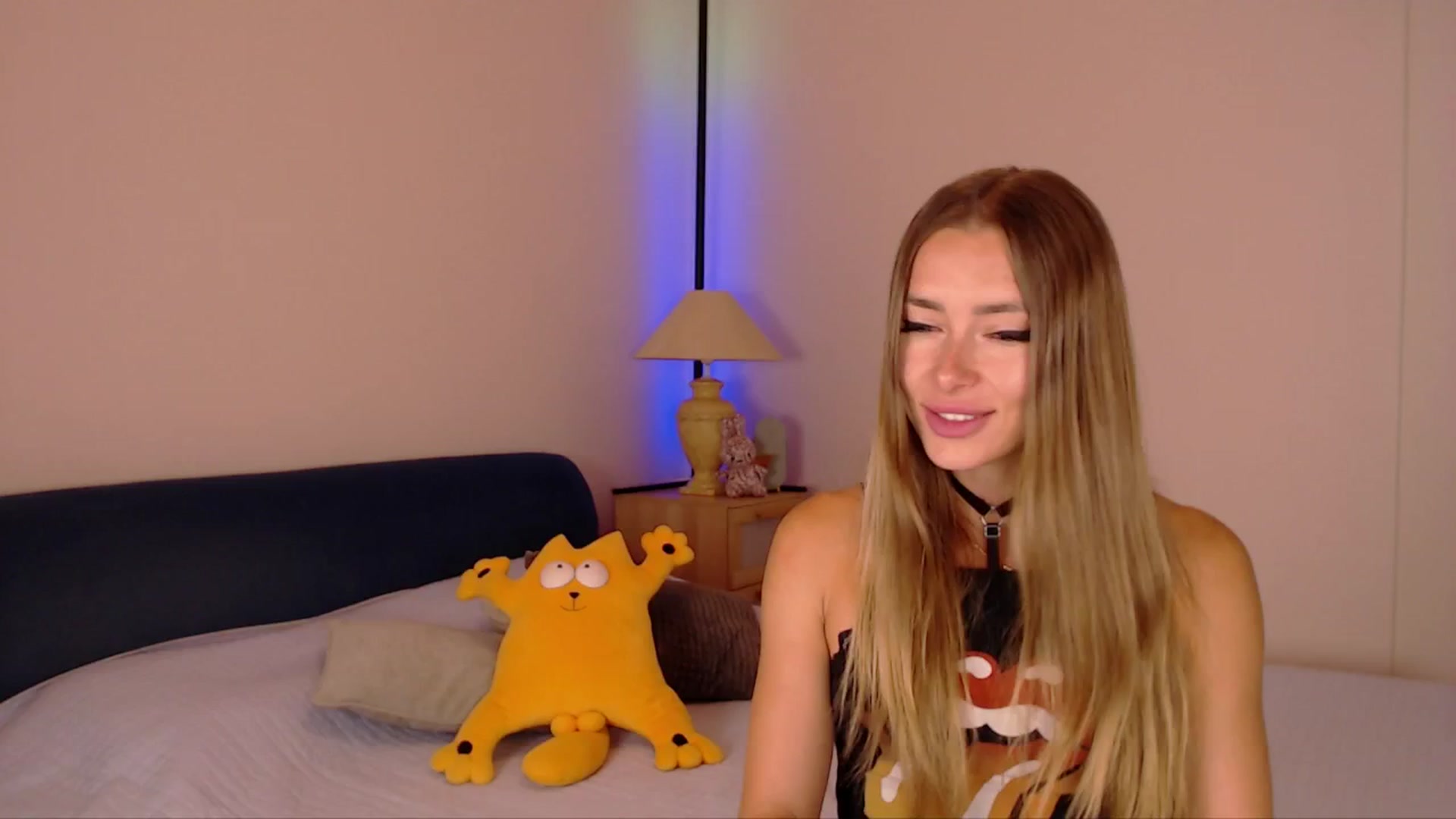 Gallery image thumbnail from SimonsWife's myfreecams stream on, 08/11/2025, 13:40 image 7 of 20