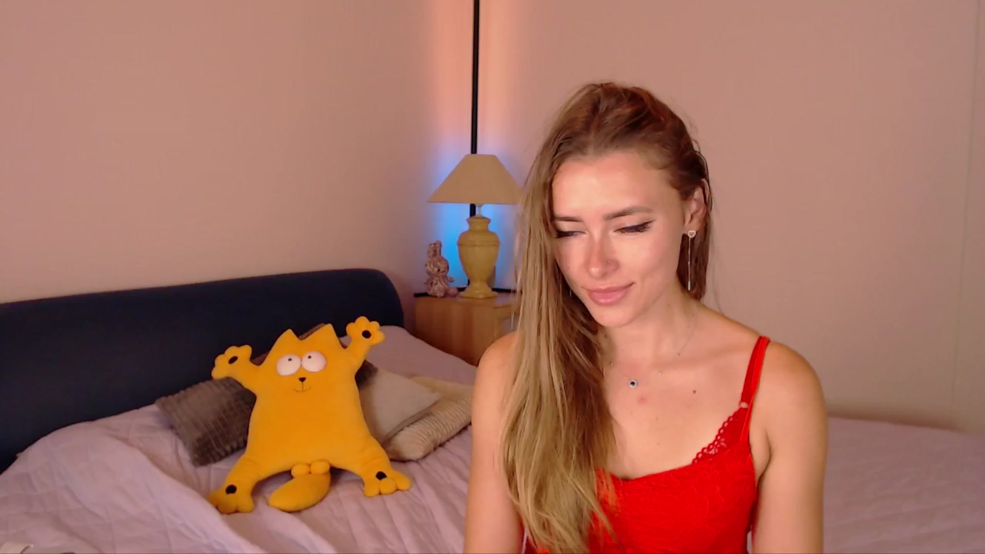 Gallery image thumbnail from SimonsWife's myfreecams stream on, 09/28/2025, 13:45 image 20 of 20
