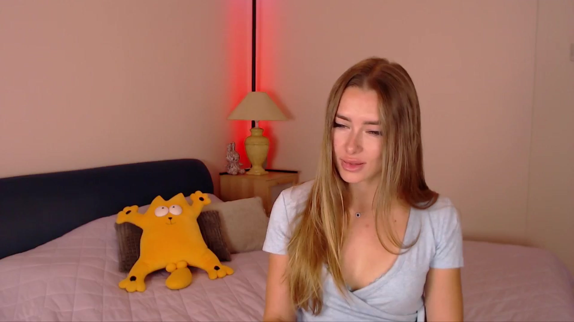 Gallery image thumbnail from SimonsWife's myfreecams stream on, 09/29/2025, 14:52 image 18 of 20