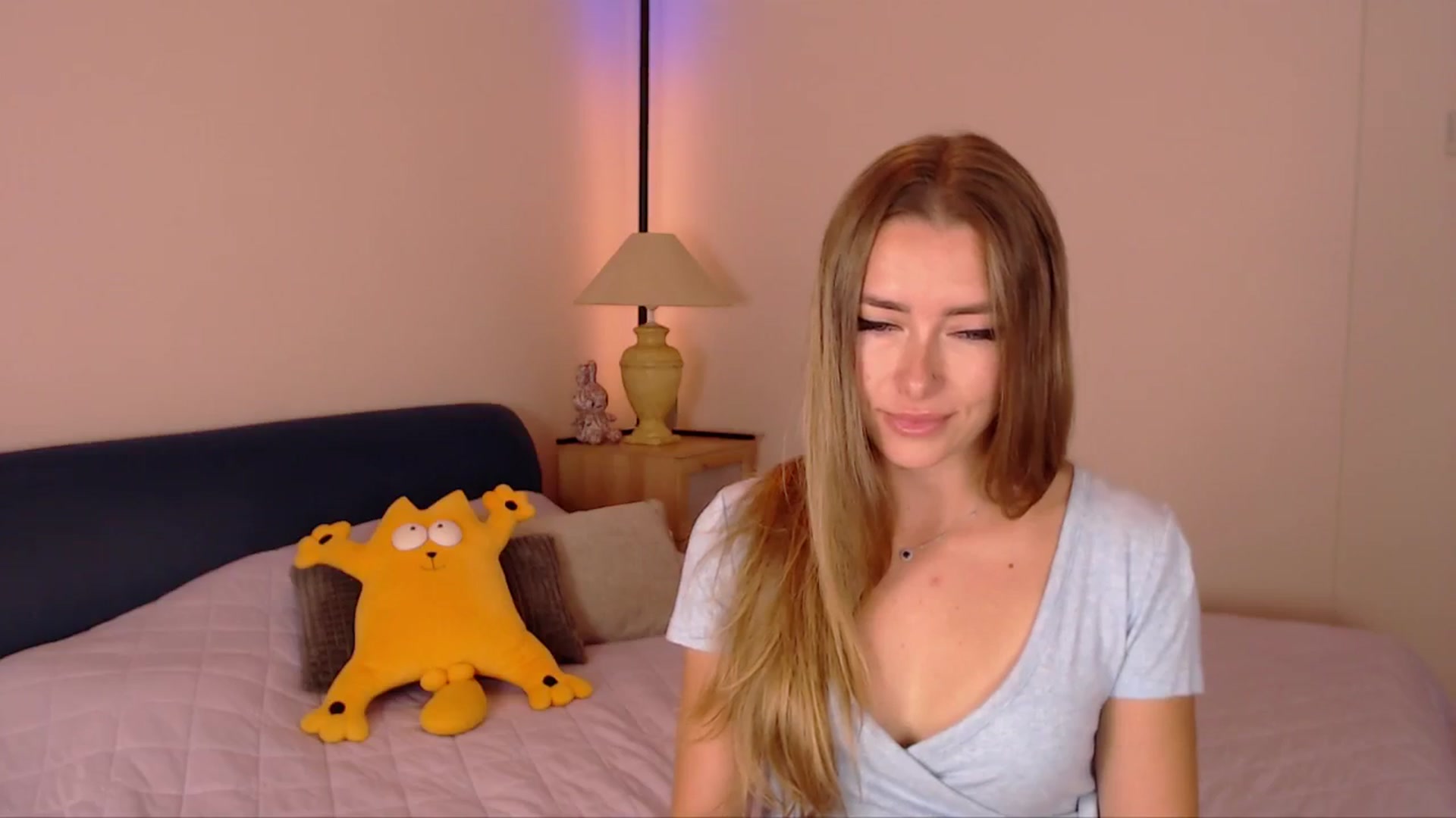 Gallery image thumbnail from SimonsWife's myfreecams stream on, 09/29/2025, 14:52 image 12 of 20