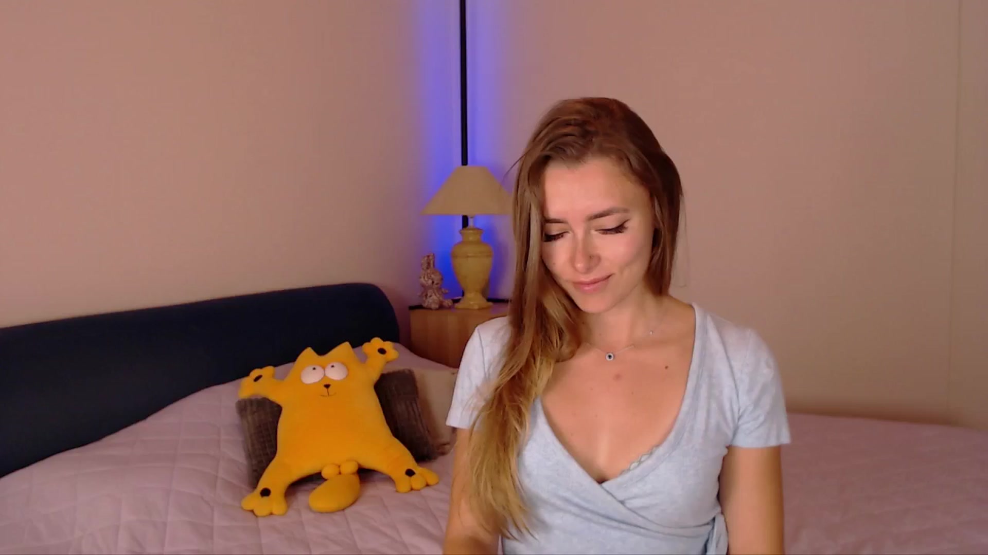 Gallery image thumbnail from SimonsWife's myfreecams stream on, 09/29/2025, 17:05 image 11 of 20