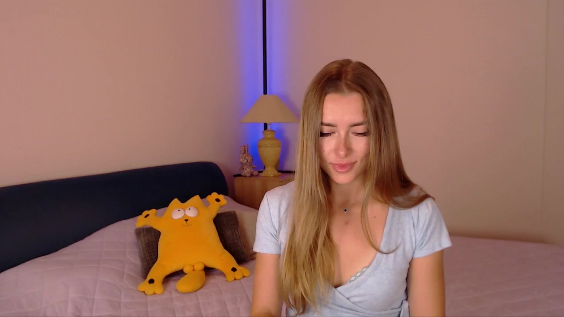 Gallery image thumbnail from SimonsWife's myfreecams stream on, 09/29/2025, 17:05 image 4 of 20