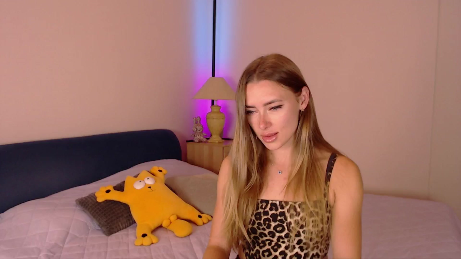Gallery image thumbnail from SimonsWife's myfreecams stream on, 10/01/2025, 14:23 image 2 of 20