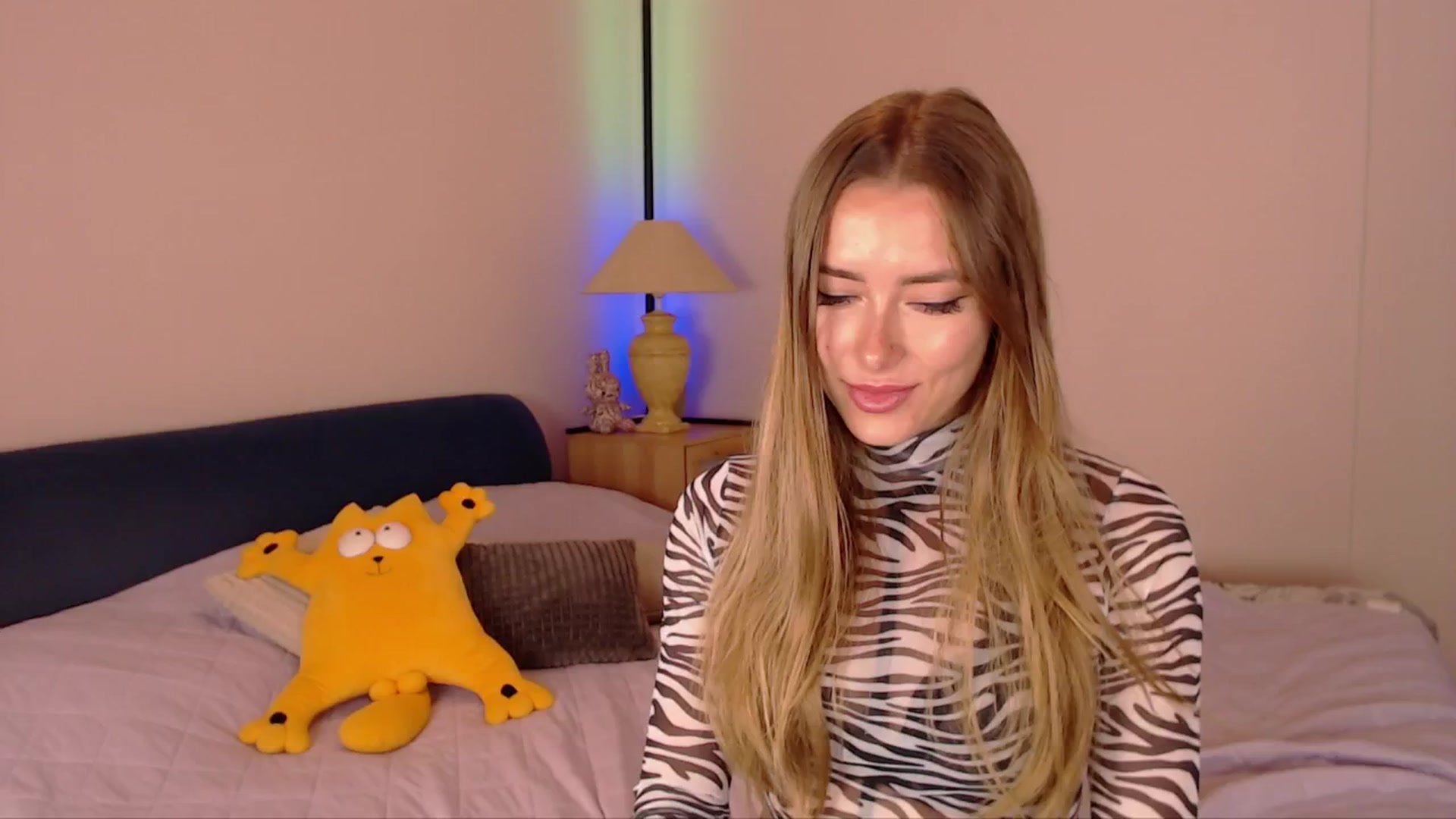 Gallery image thumbnail from SimonsWife's myfreecams stream on, 10/06/2025, 15:14 image 18 of 20