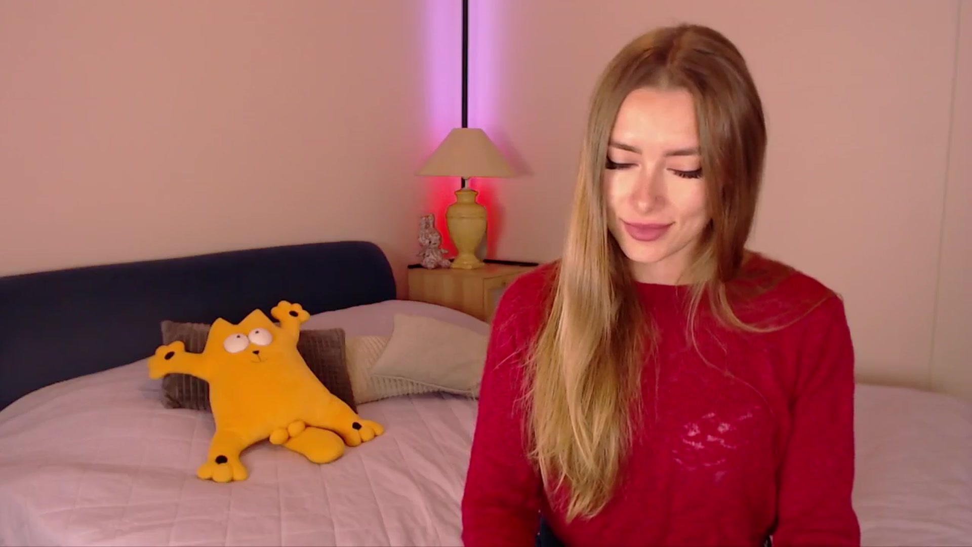 Gallery image thumbnail from SimonsWife's myfreecams stream on, 10/12/2025, 12:58 image 12 of 20