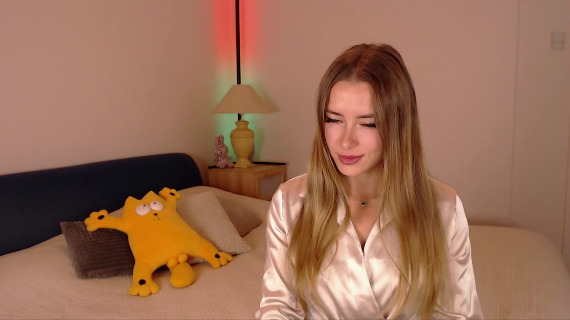 Gallery image thumbnail from SimonsWife's myfreecams stream on, 10/13/2025, 15:31 image 6 of 20