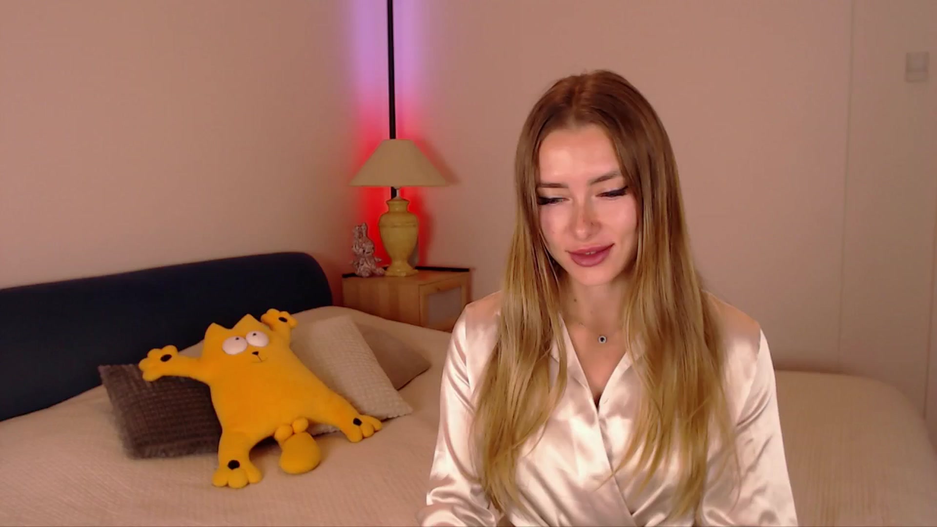 Gallery image thumbnail from SimonsWife's myfreecams stream on, 10/13/2025, 15:31 image 8 of 20