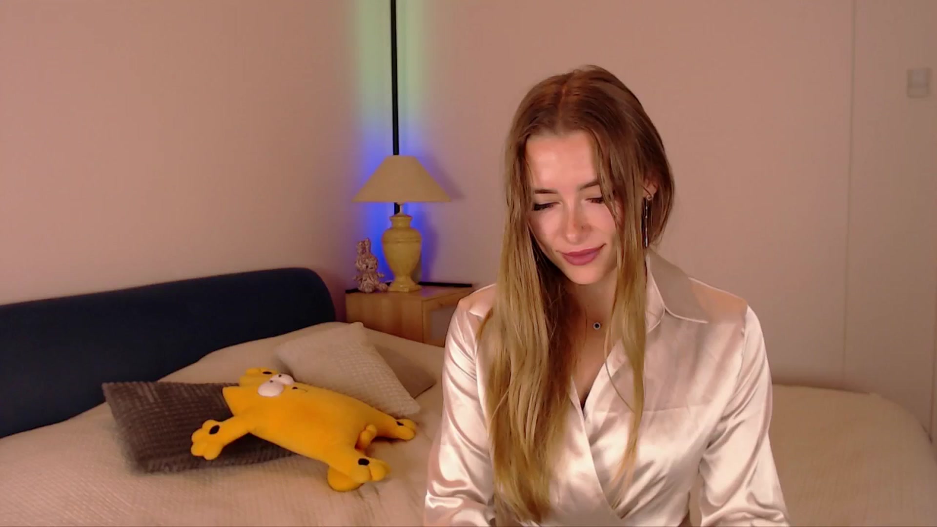 Gallery image thumbnail from SimonsWife's myfreecams stream on, 10/13/2025, 17:05 image 19 of 20