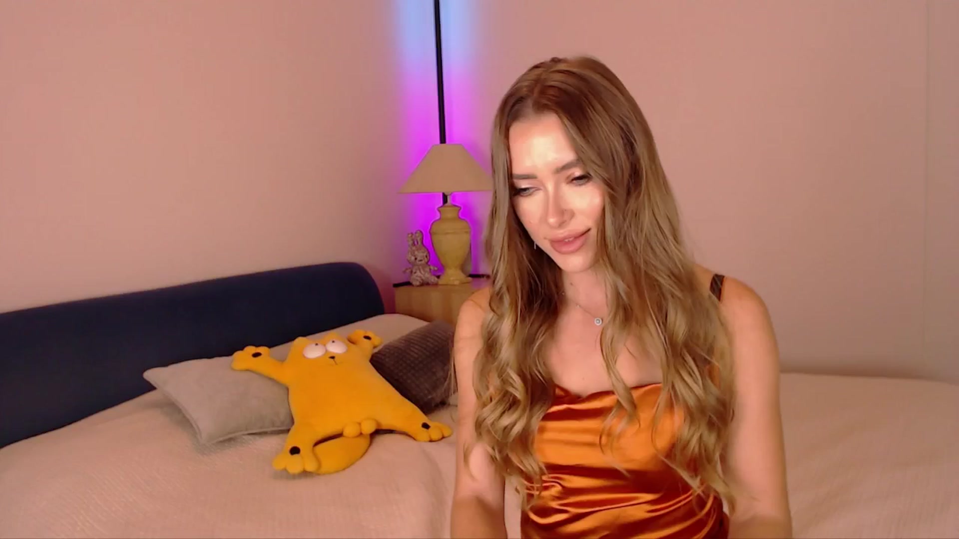 Gallery image thumbnail from SimonsWife's myfreecams stream on, 10/16/2025, 15:54 image 8 of 20