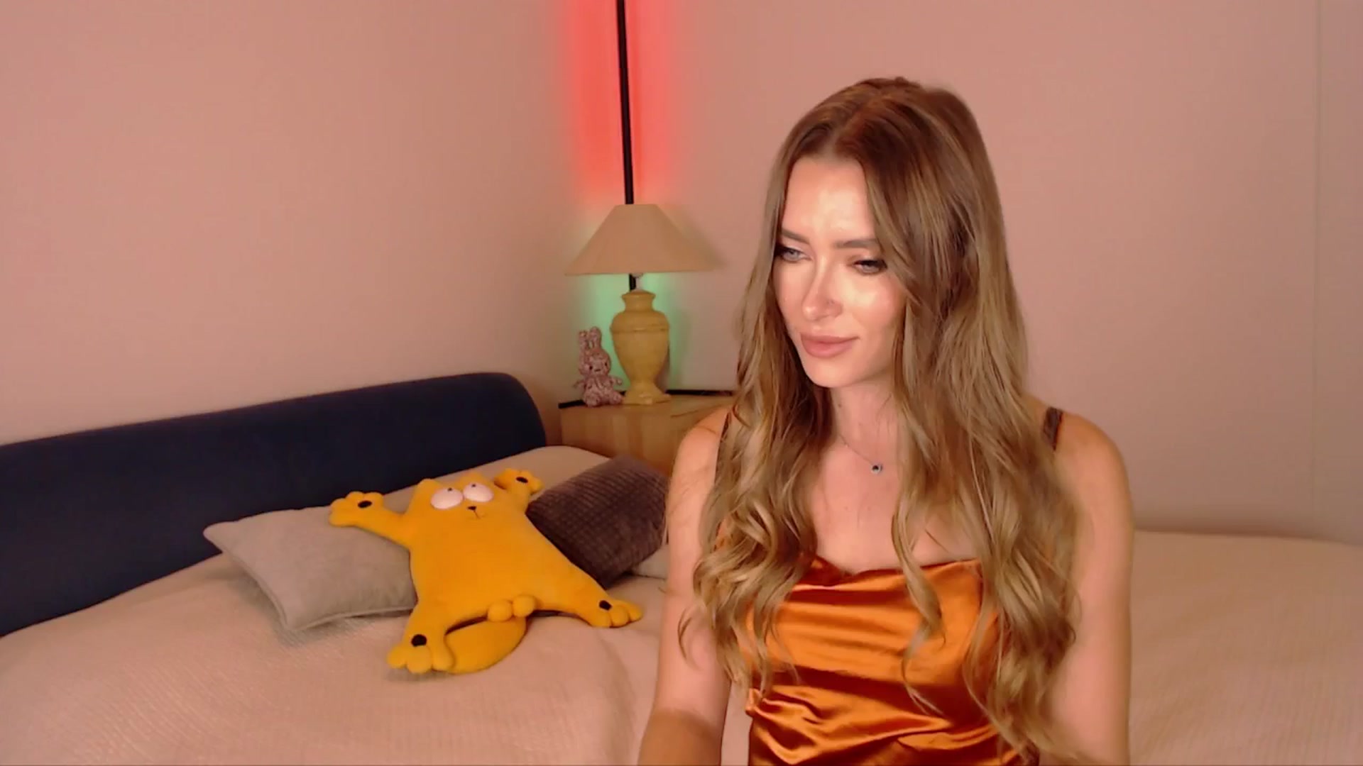 Gallery image thumbnail from SimonsWife's myfreecams stream on, 10/16/2025, 15:54 image 9 of 20