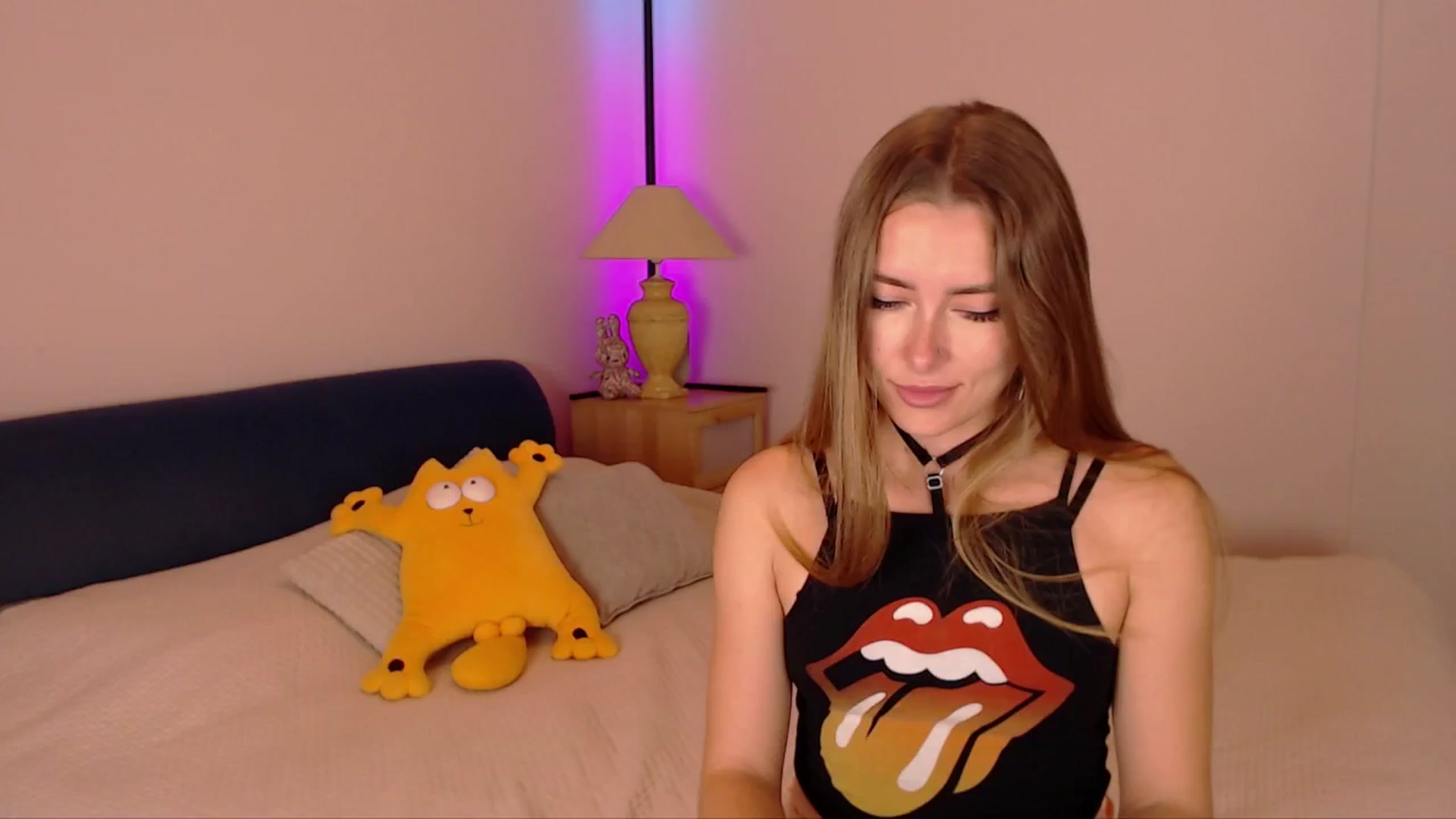 Gallery image thumbnail from SimonsWife's myfreecams stream on, 10/27/2025, 15:36 image 2 of 20