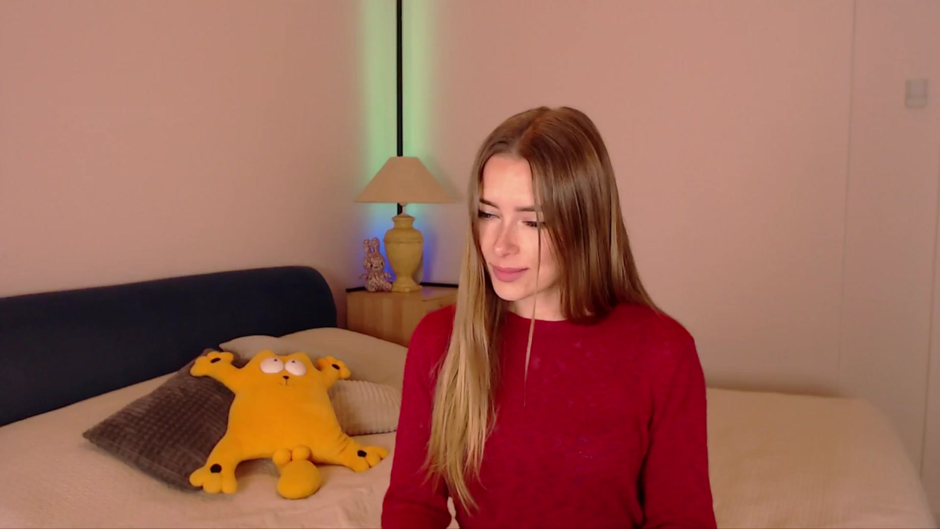 Gallery image thumbnail from SimonsWife's myfreecams stream on, 10/29/2025, 14:49 image 5 of 20