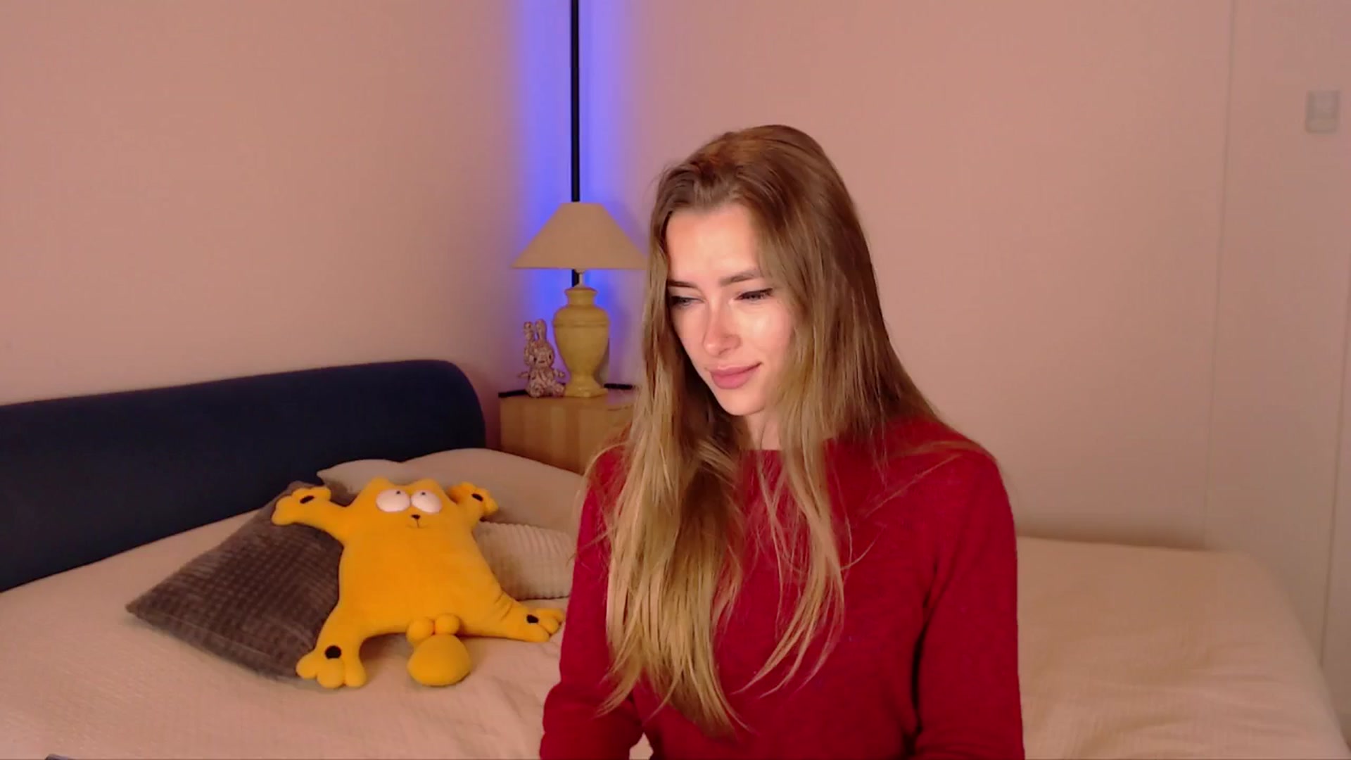 Gallery image thumbnail from SimonsWife's myfreecams stream on, 10/29/2025, 15:43 image 12 of 20