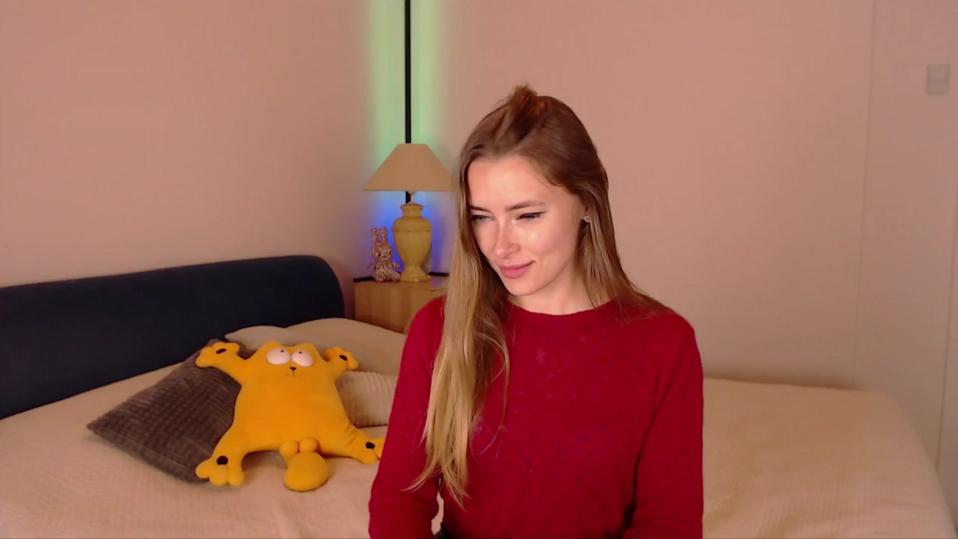 Gallery image thumbnail from SimonsWife's myfreecams stream on, 10/29/2025, 15:43 image 4 of 20