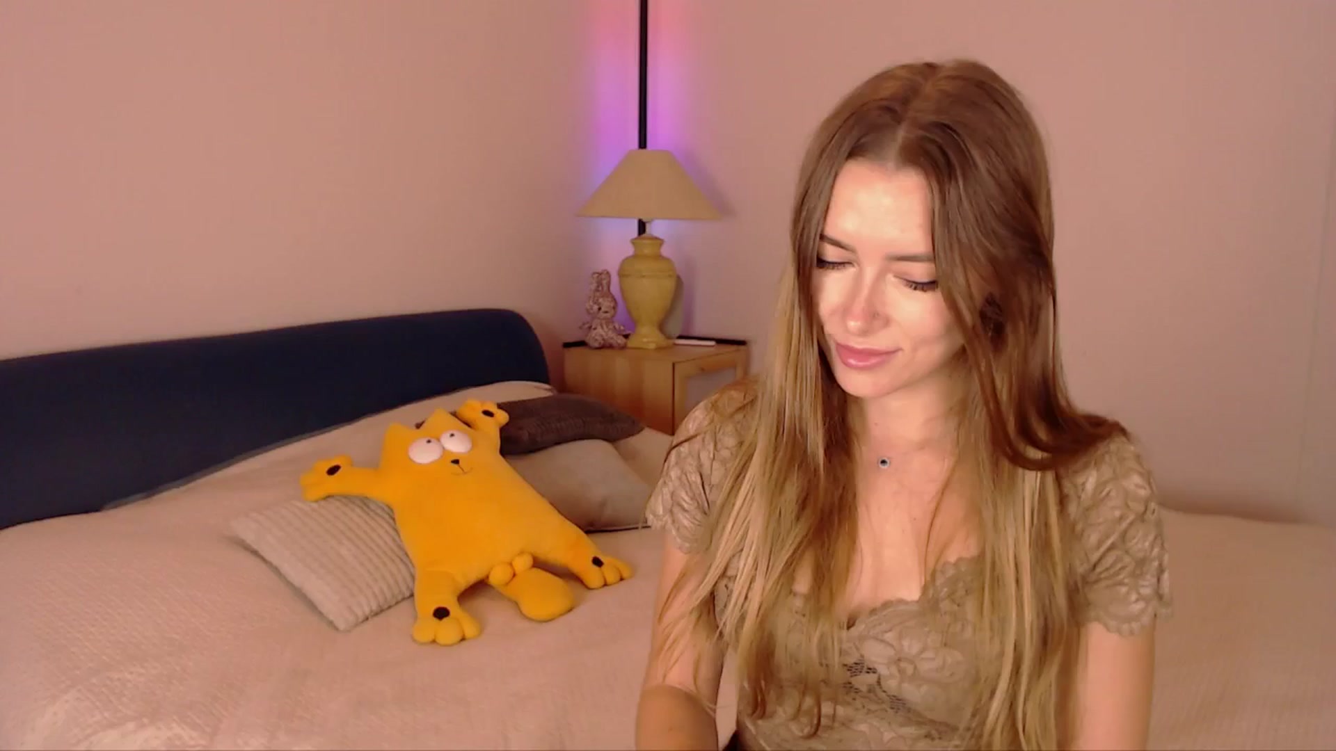 Gallery image thumbnail from SimonsWife's myfreecams stream on, 11/02/2025, 14:59 image 18 of 20