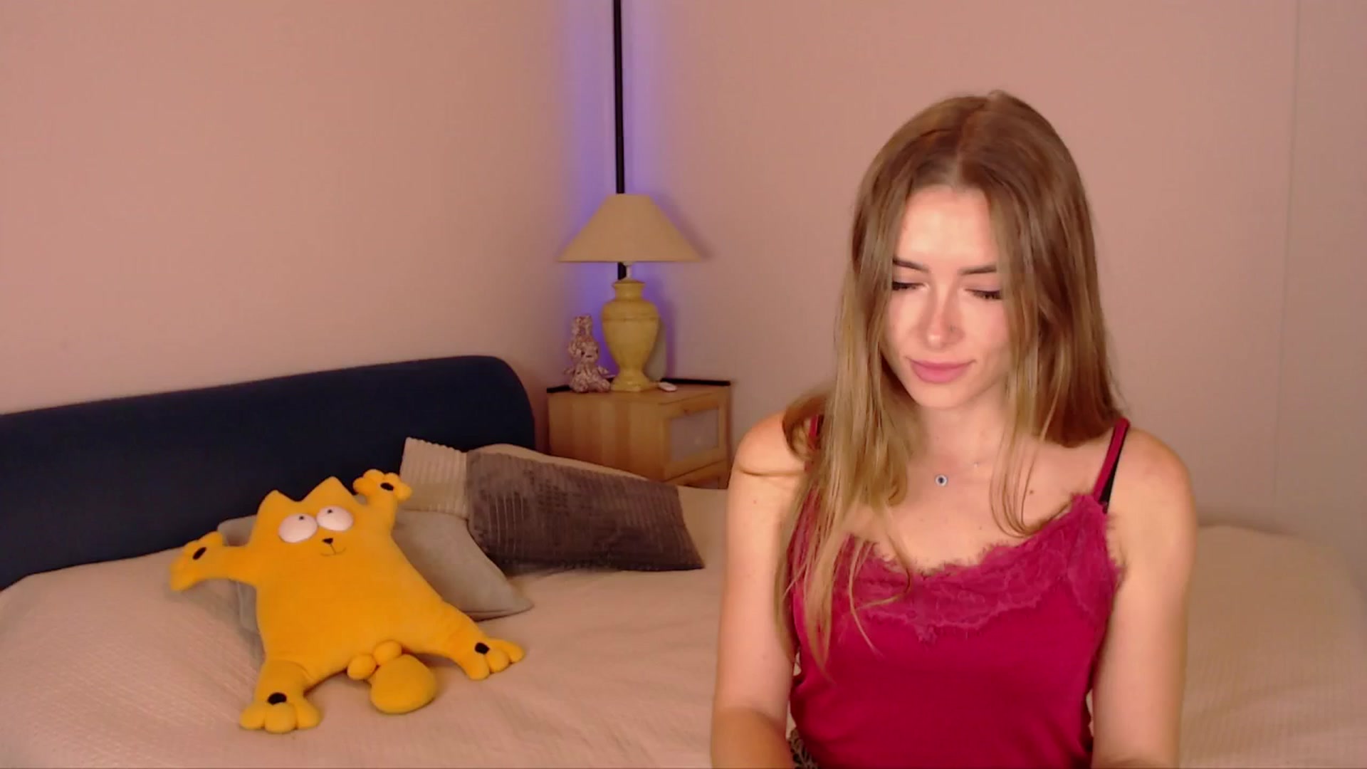 Gallery image thumbnail from SimonsWife's myfreecams stream on, 11/05/2025, 14:17 image 10 of 20