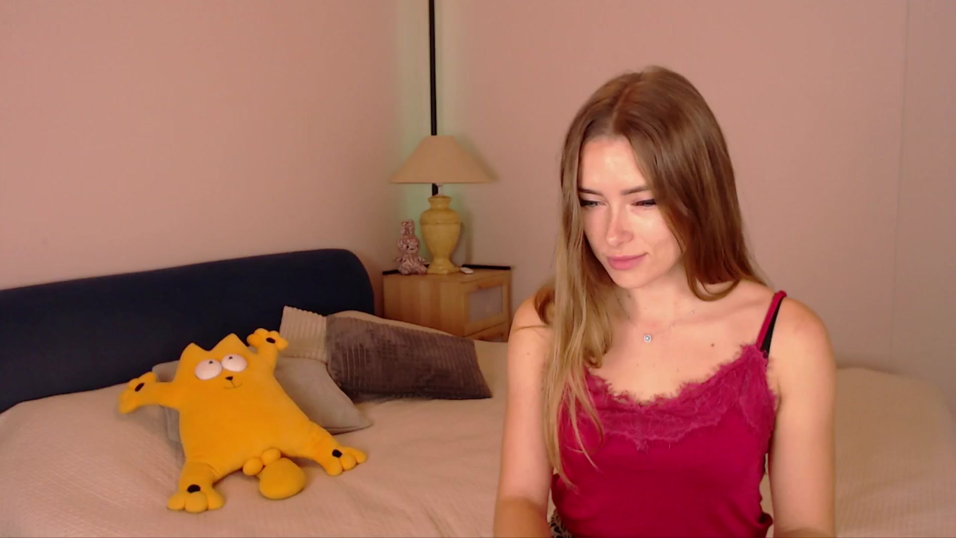 Gallery image thumbnail from SimonsWife's myfreecams stream on, 11/05/2025, 14:17 image 12 of 20