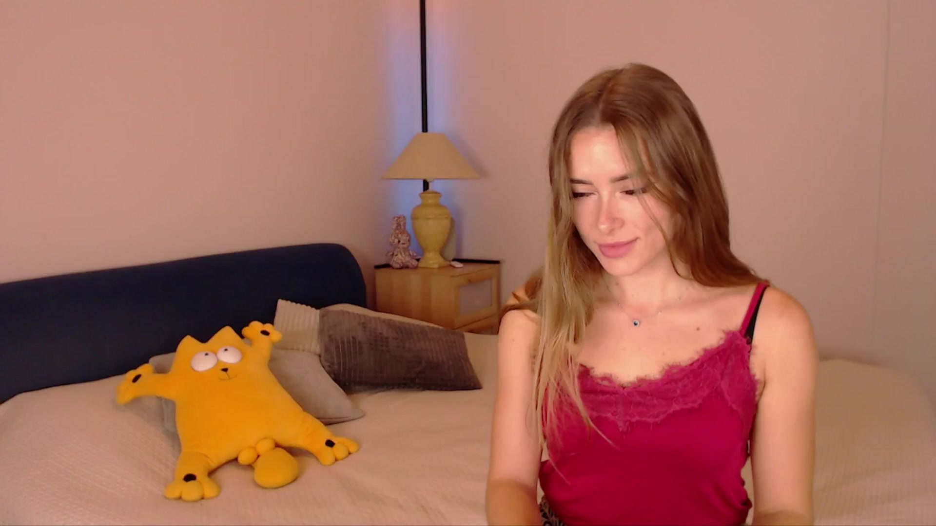Gallery image thumbnail from SimonsWife's myfreecams stream on, 11/05/2025, 14:17 image 6 of 20