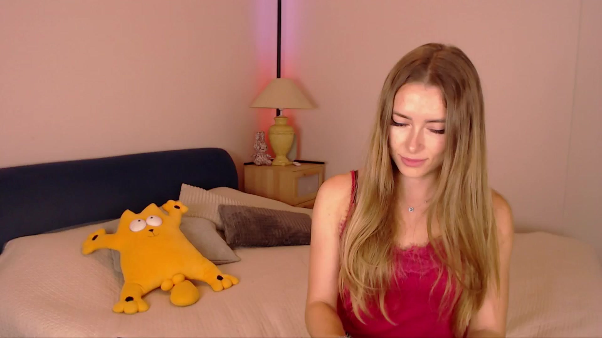 Gallery image thumbnail from SimonsWife's myfreecams stream on, 11/05/2025, 16:04 image 15 of 20