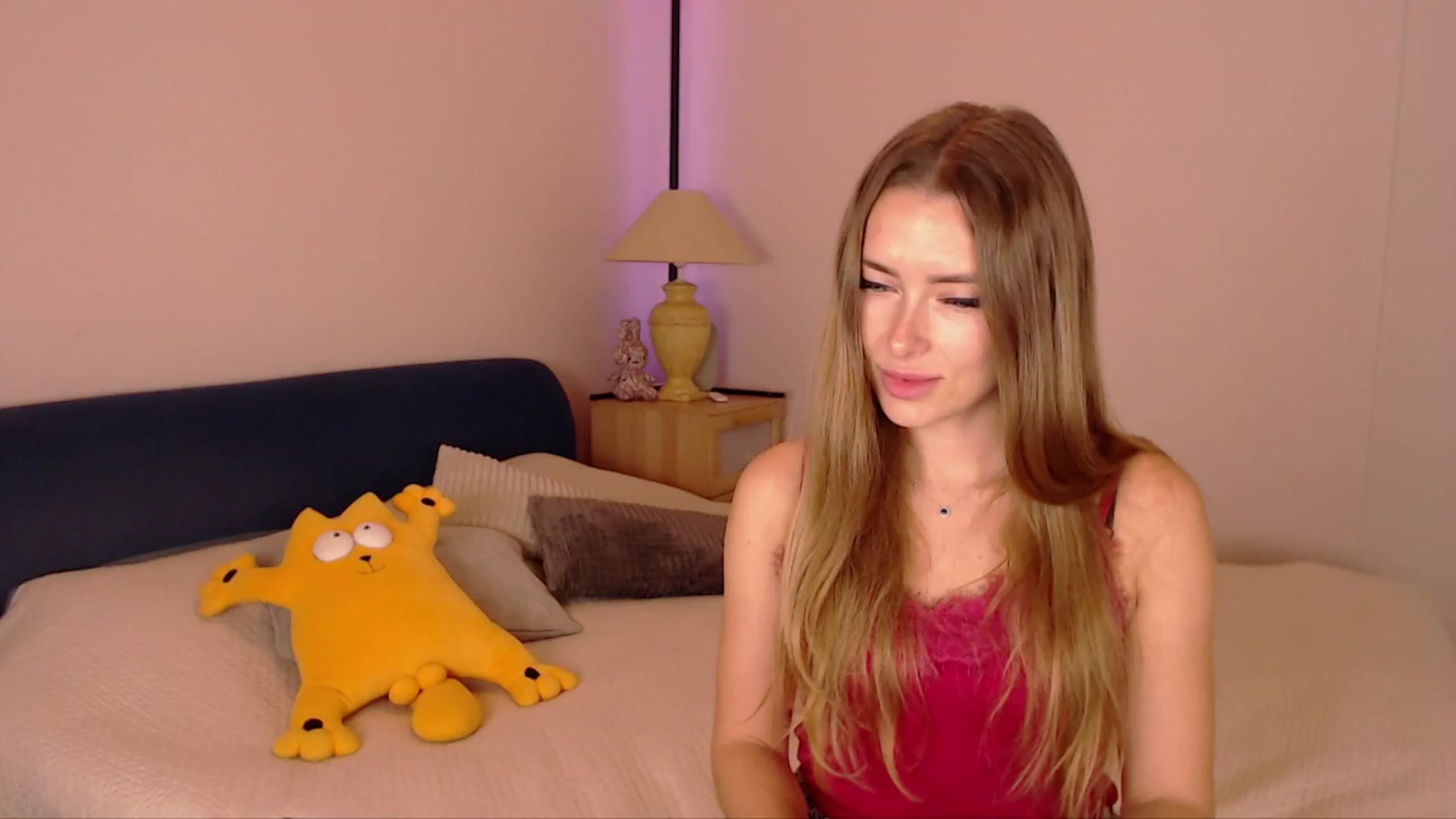 Gallery image thumbnail from SimonsWife's myfreecams stream on, 11/05/2025, 16:04 image 9 of 20