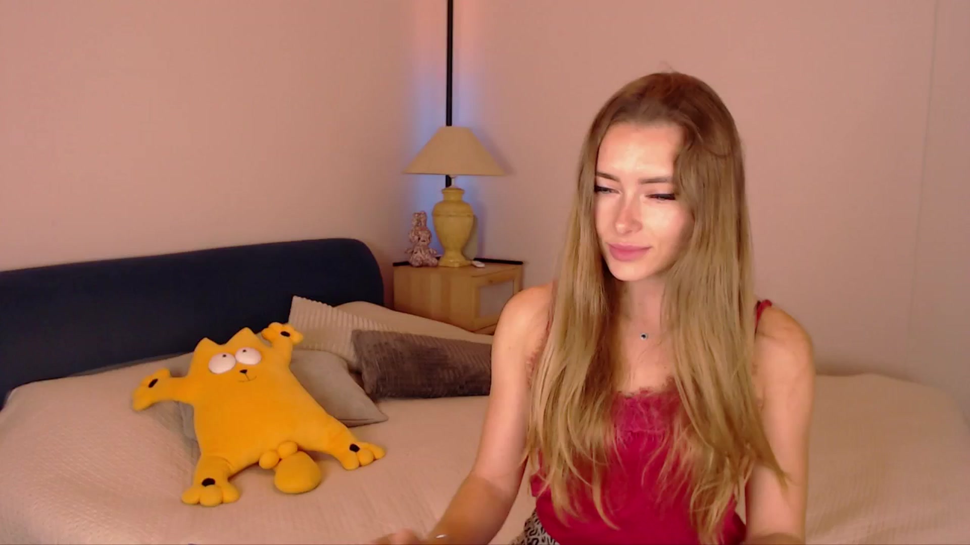 Gallery image thumbnail from SimonsWife's myfreecams stream on, 11/05/2025, 16:04 image 20 of 20