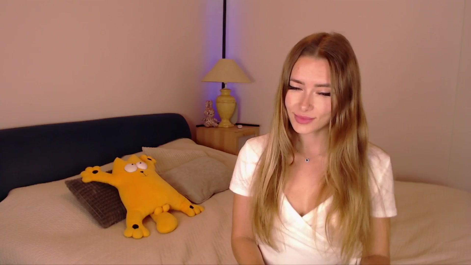 Gallery image thumbnail from SimonsWife's myfreecams stream on, 11/06/2025, 15:13 image 20 of 20