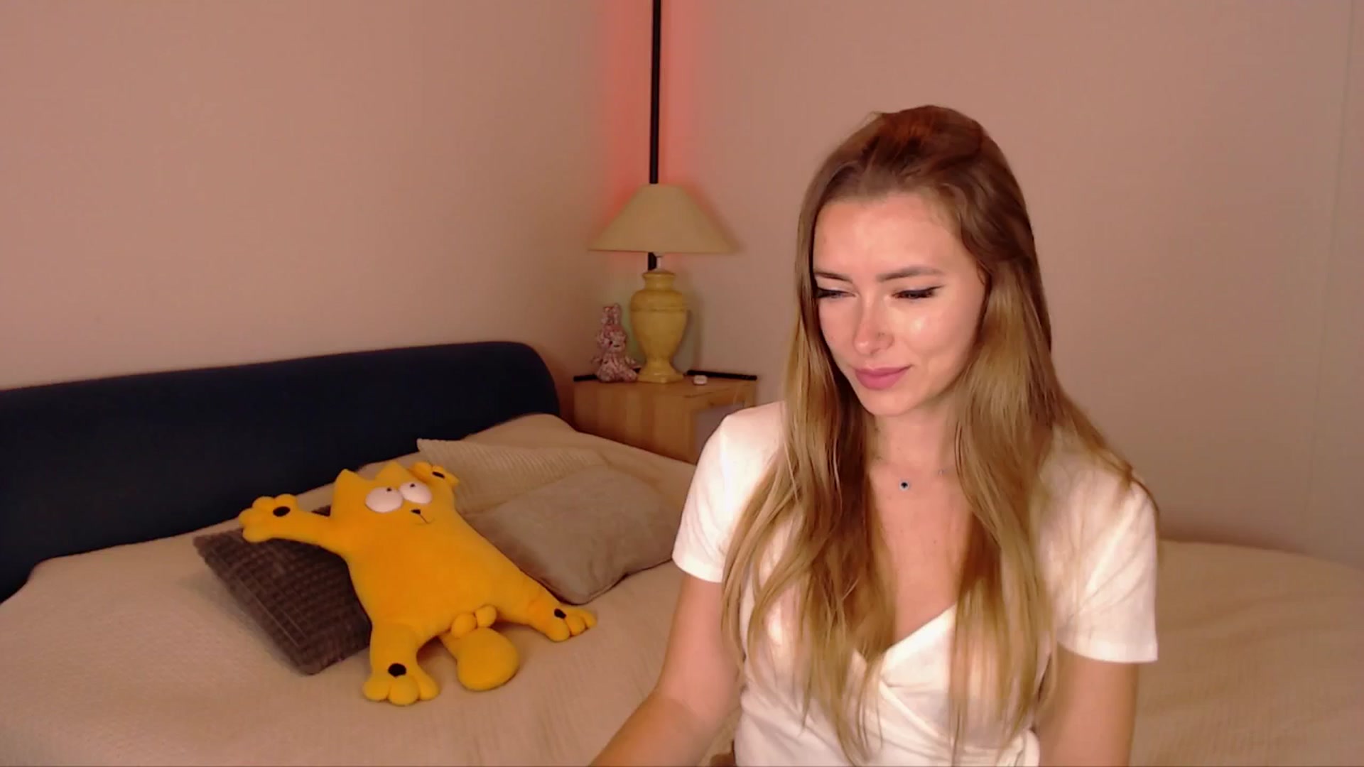Gallery image thumbnail from SimonsWife's myfreecams stream on, 11/06/2025, 16:28 image 19 of 20